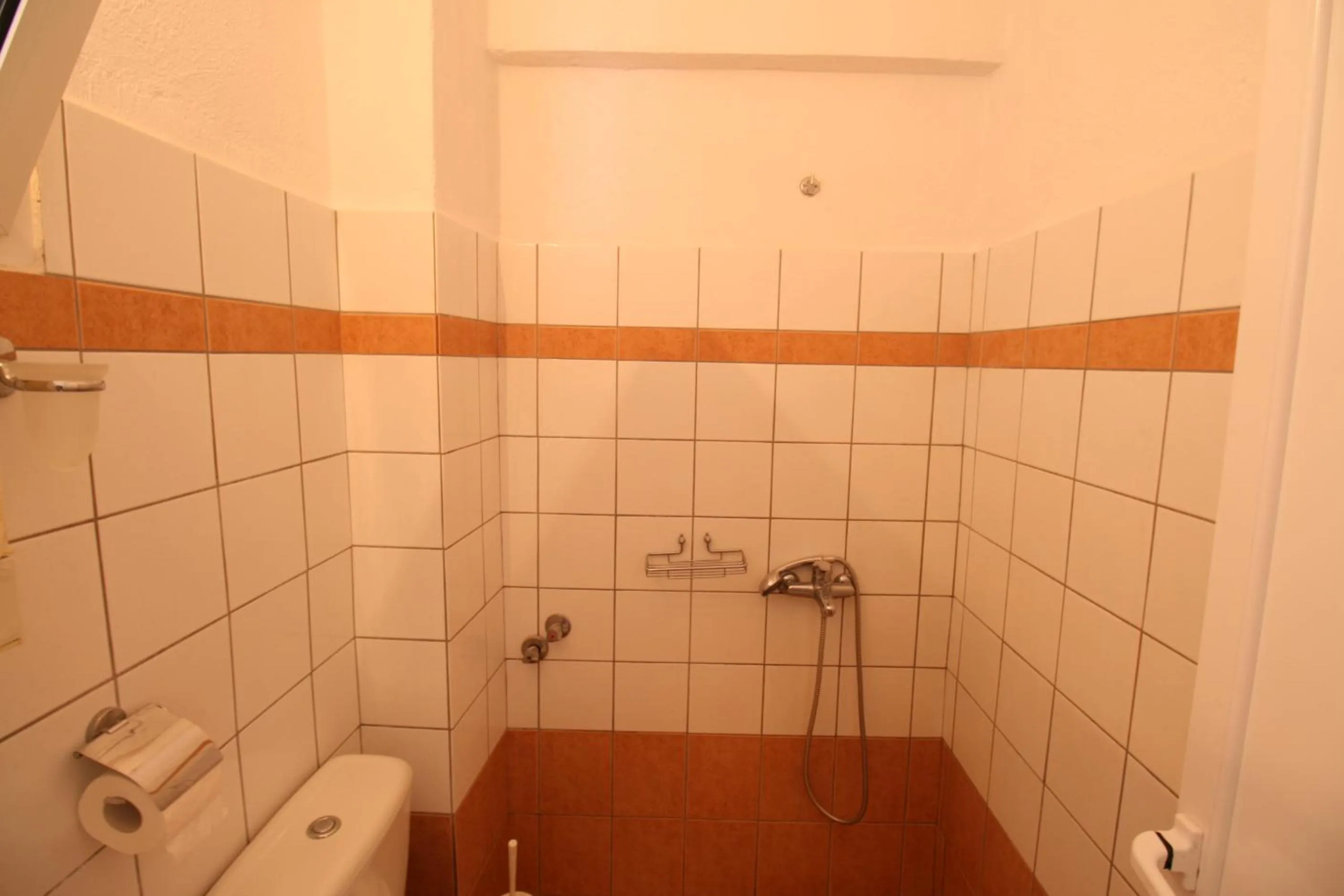 Bathroom in SARTI CENTER studios