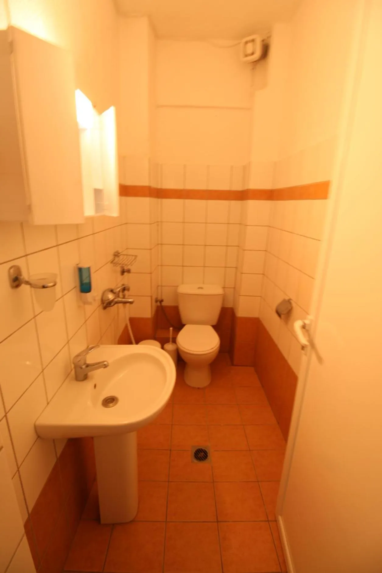 Bathroom in SARTI CENTER studios