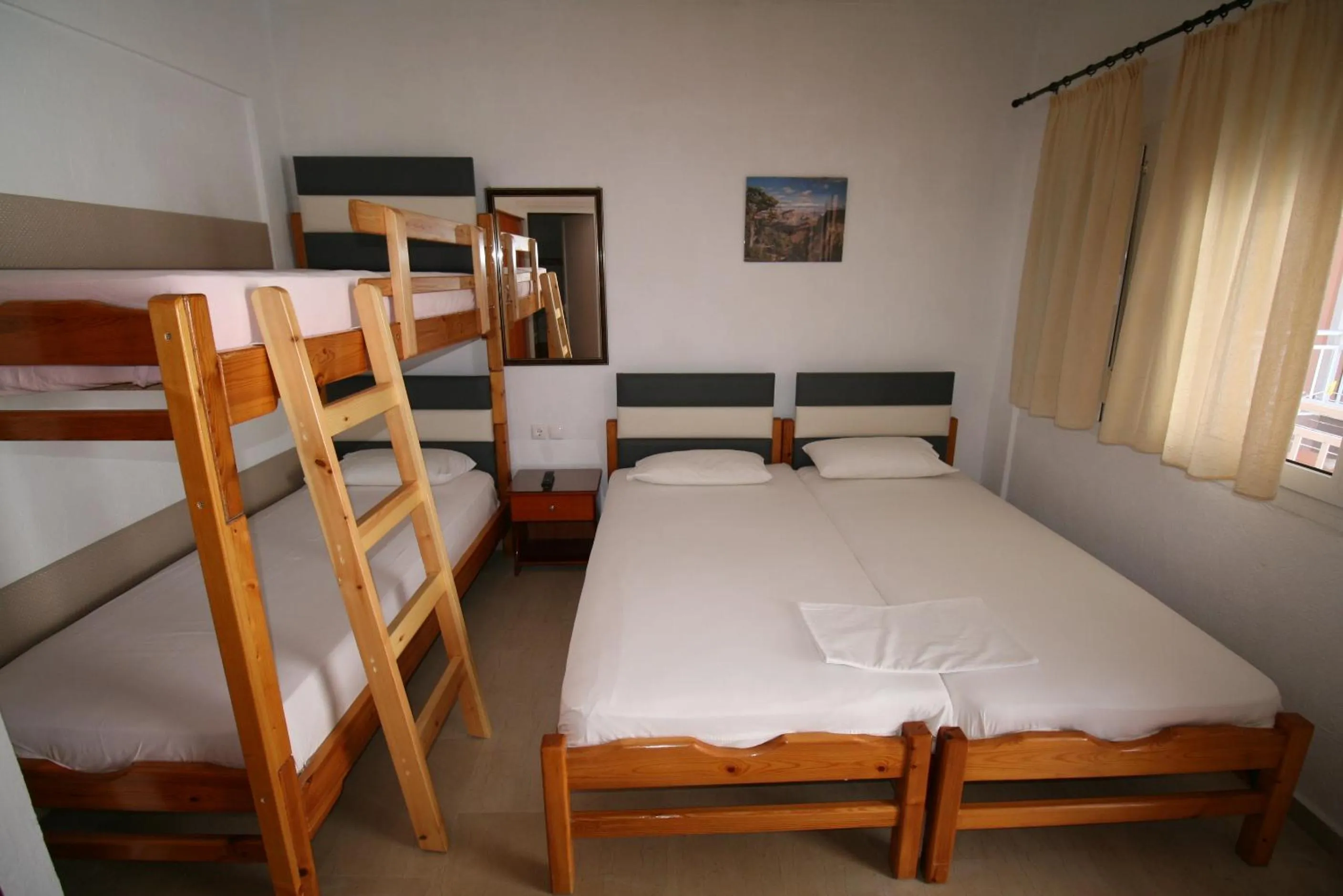 Photo of the whole room in SARTI CENTER studios