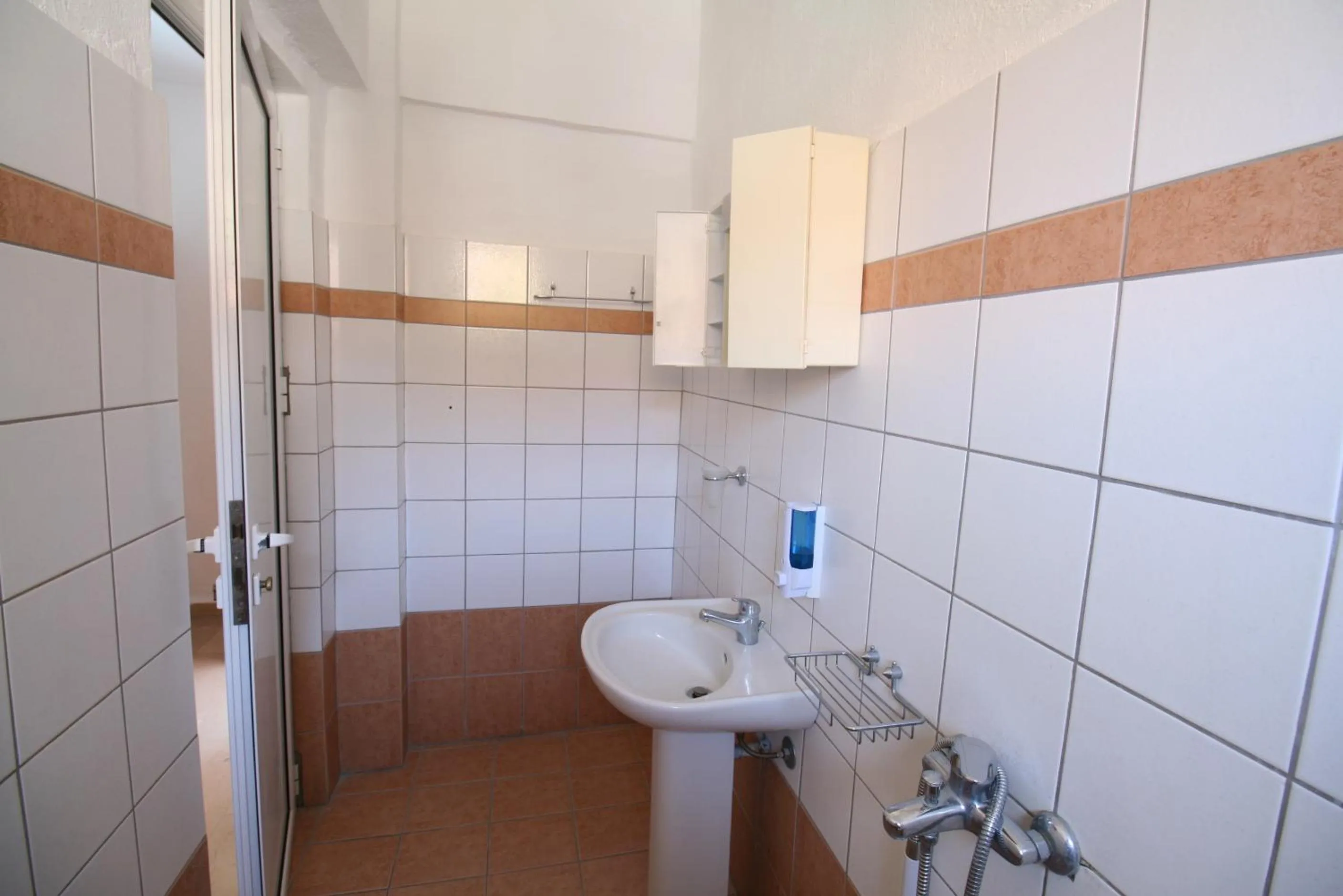 Bathroom in SARTI CENTER studios