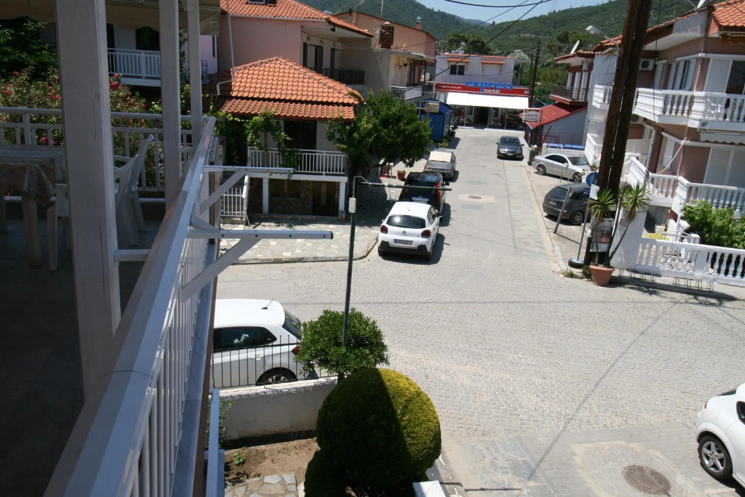 Balcony/Terrace in SARTI CENTER studios