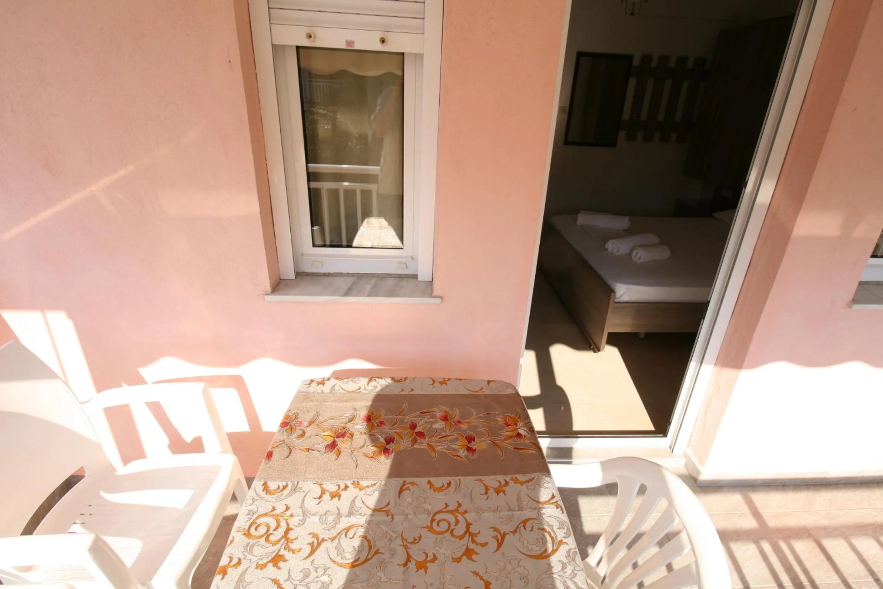 Balcony/Terrace in SARTI CENTER studios