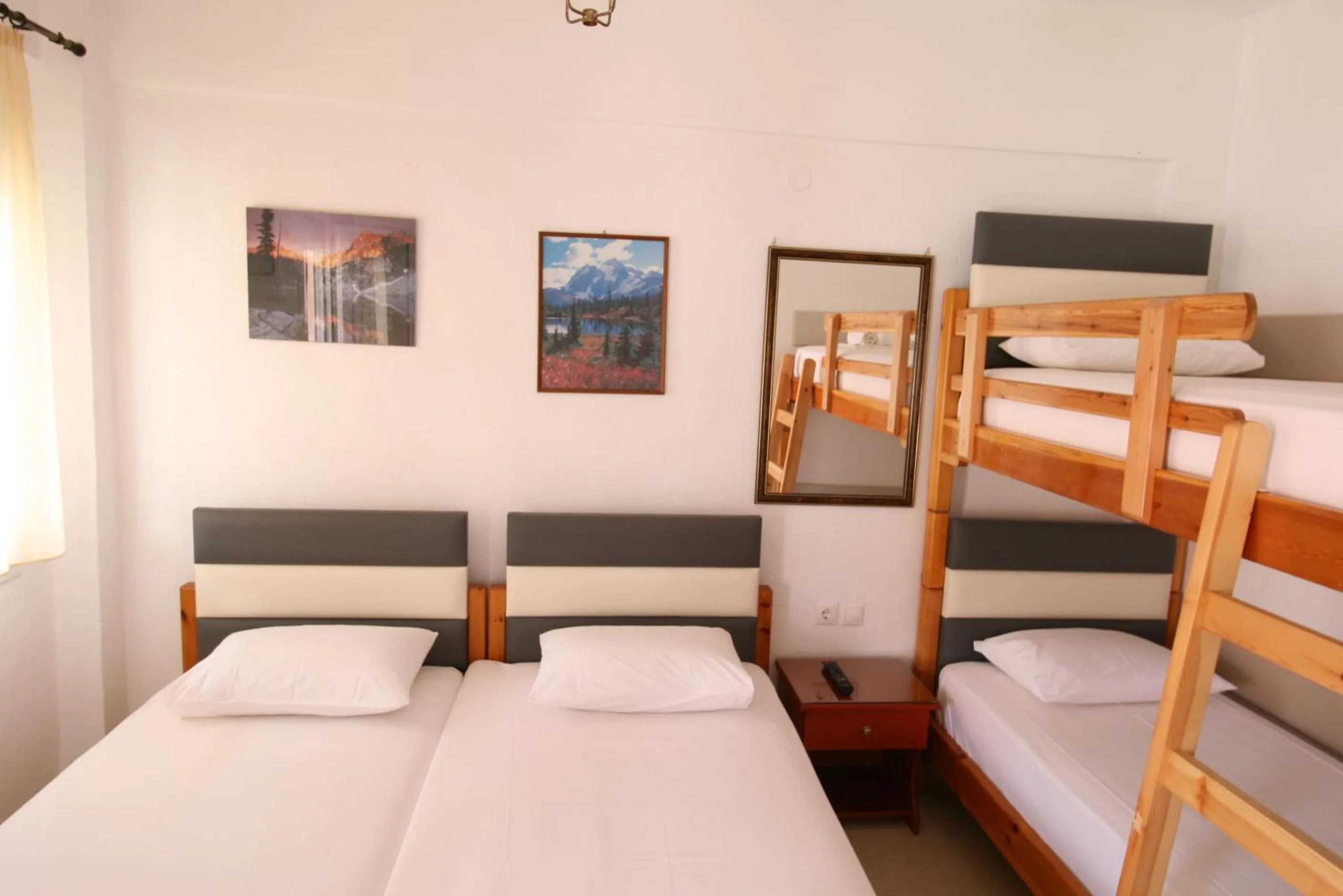 bunk bed in SARTI CENTER studios