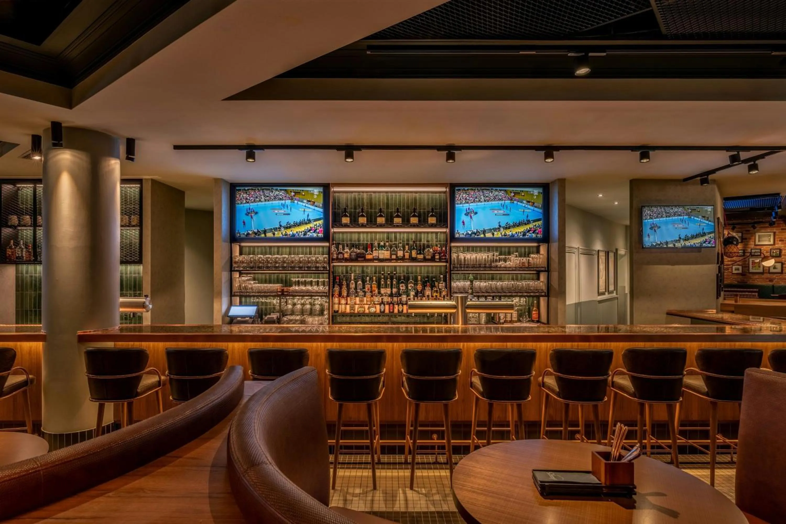 Restaurant/places to eat in Munich Marriott Hotel