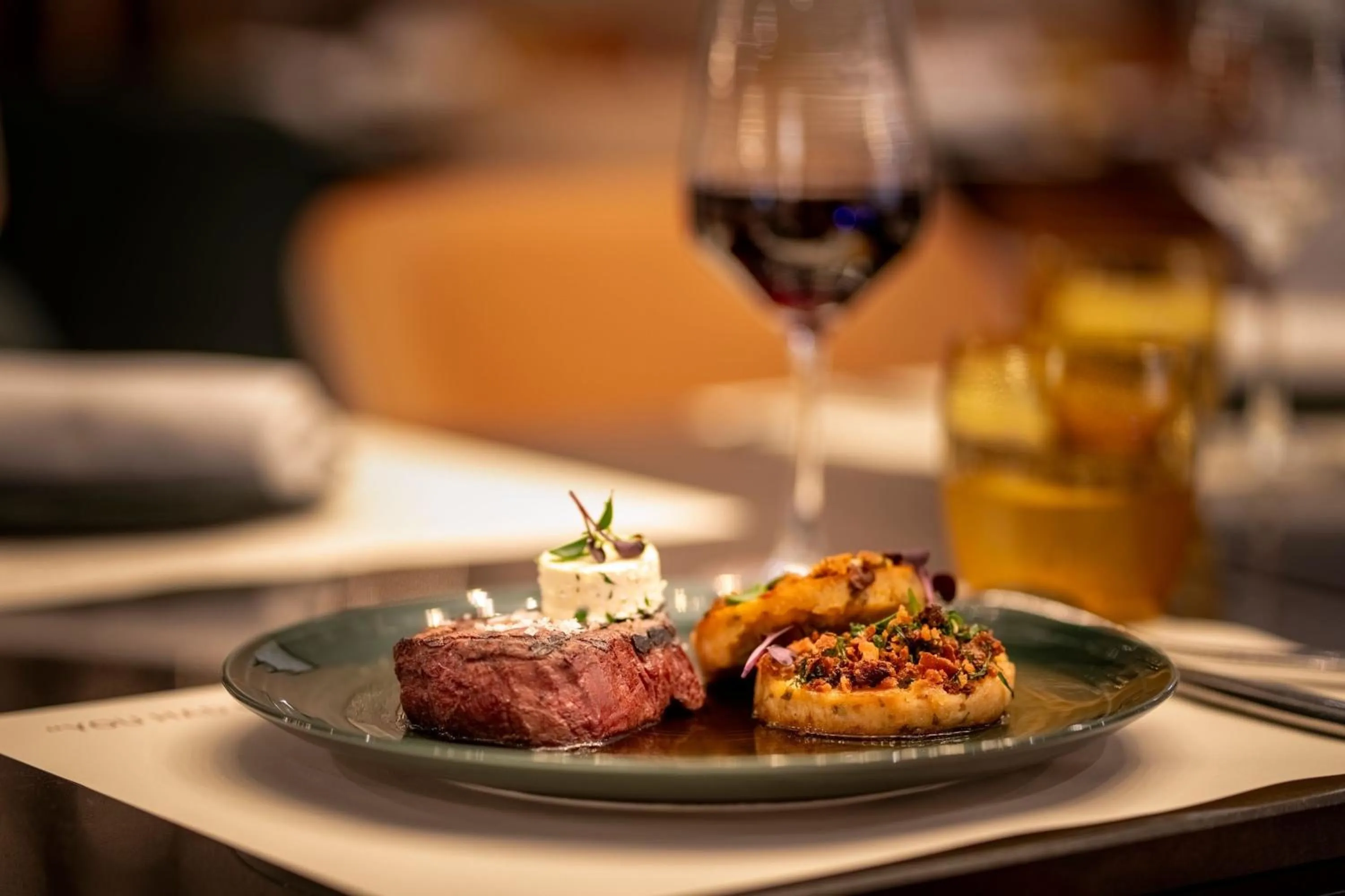 Restaurant/places to eat in Munich Marriott Hotel