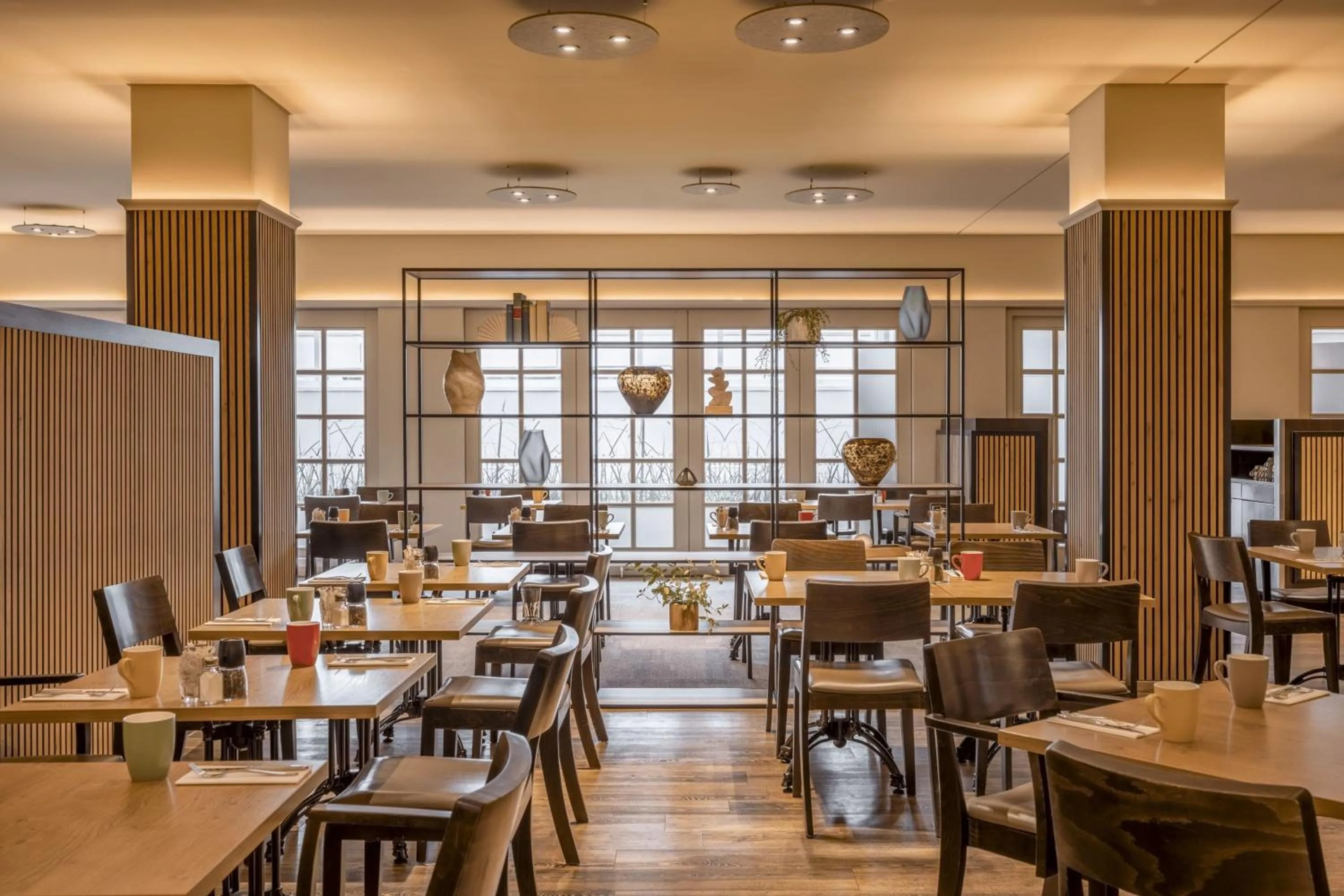 Restaurant/places to eat in Munich Marriott Hotel