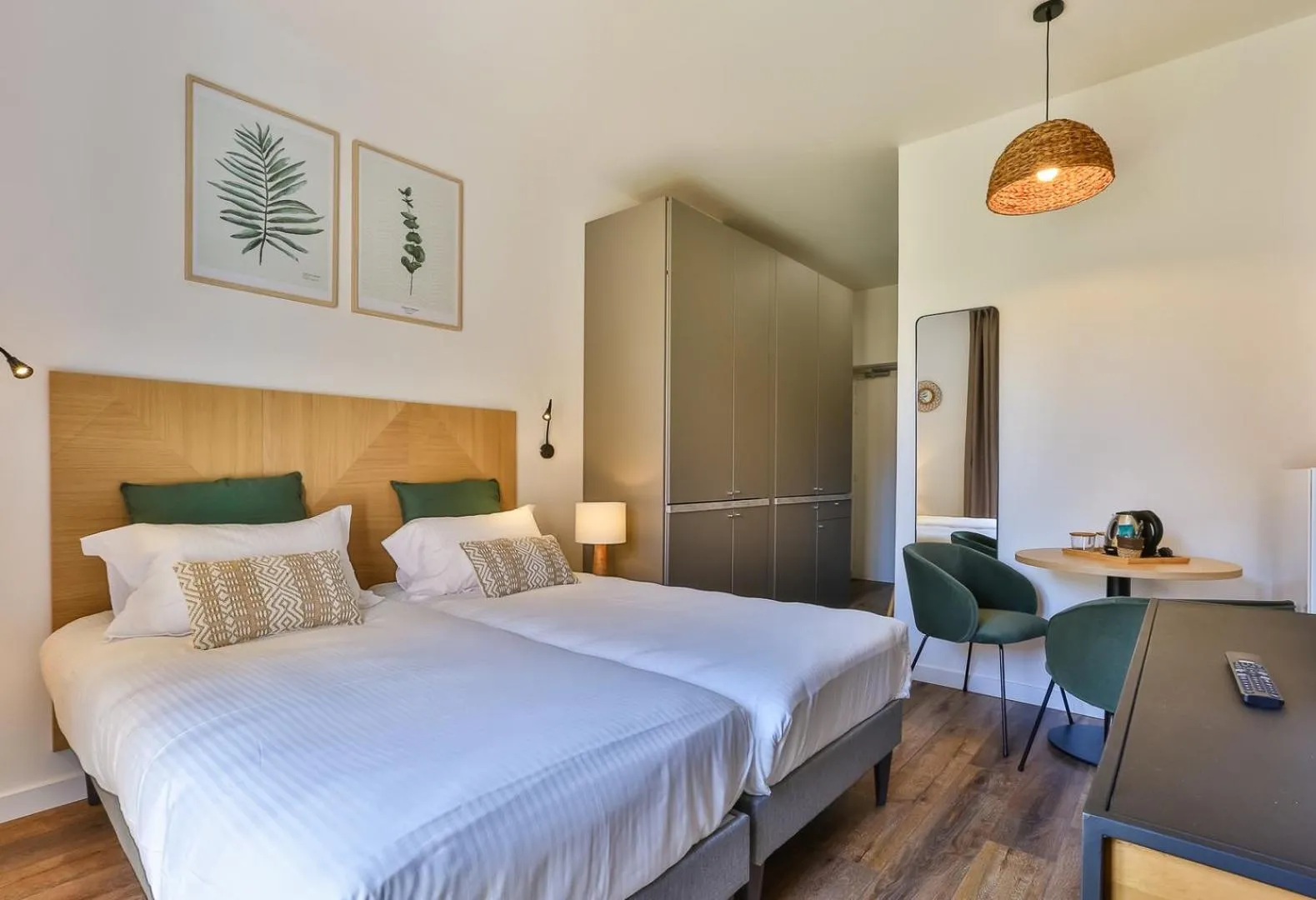 Bed in Hôtel & Spa FACE À LA MER