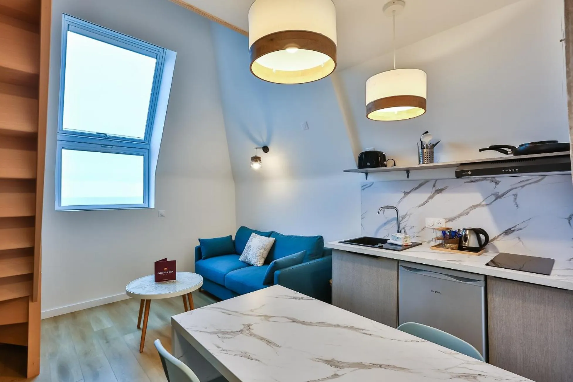 Photo of the whole room in Hôtel & Spa FACE À LA MER