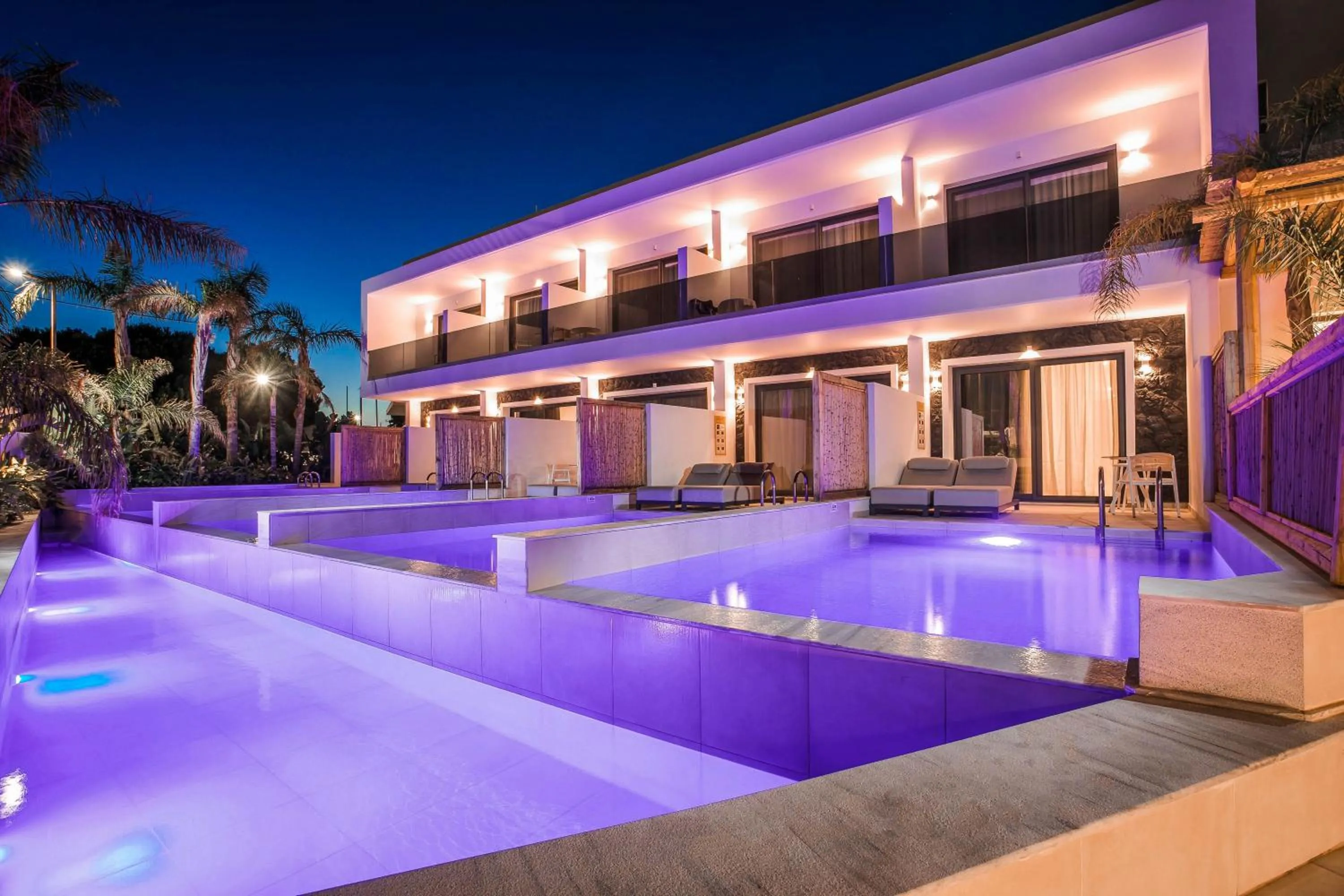 Property building in Vanik Suites