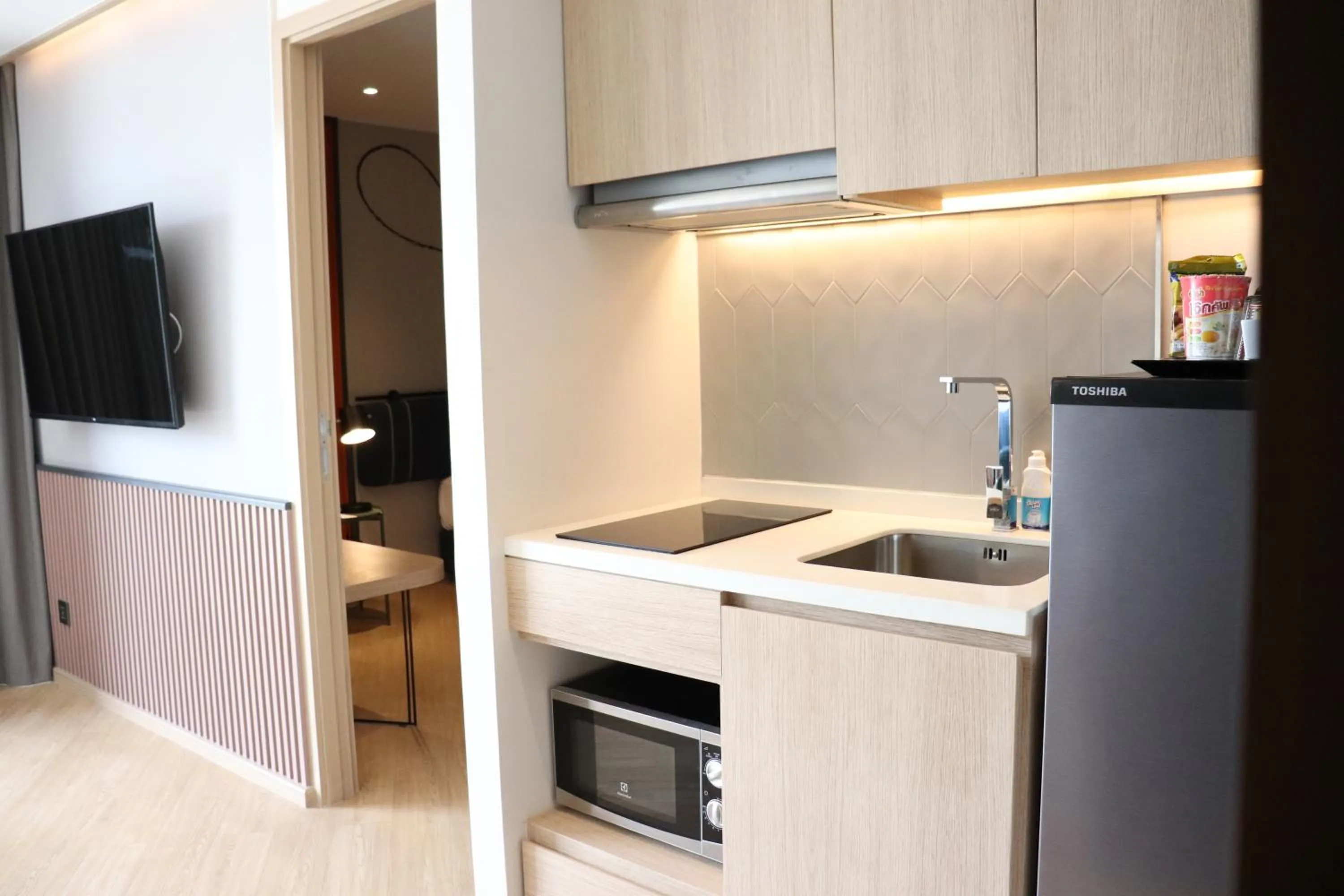 The Quart Ruamrudee by UHG