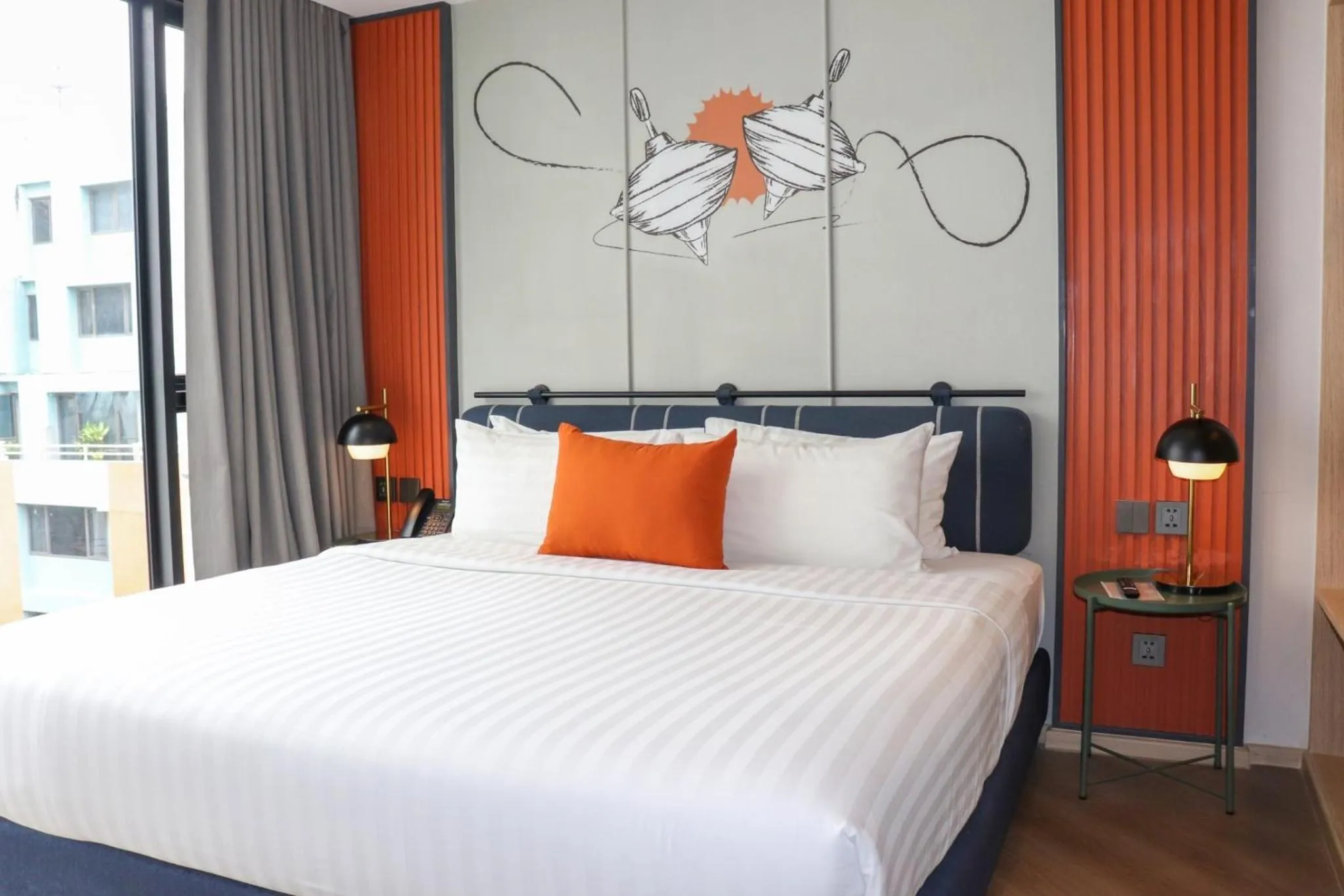 Bed in The Quart Ruamrudee by UHG