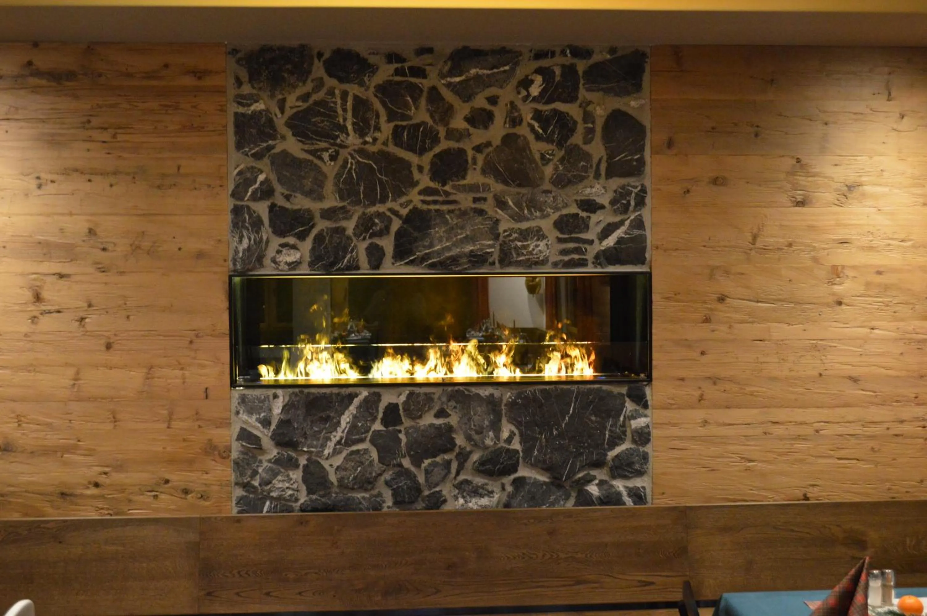 Restaurant/places to eat in Hotel Edelweiss