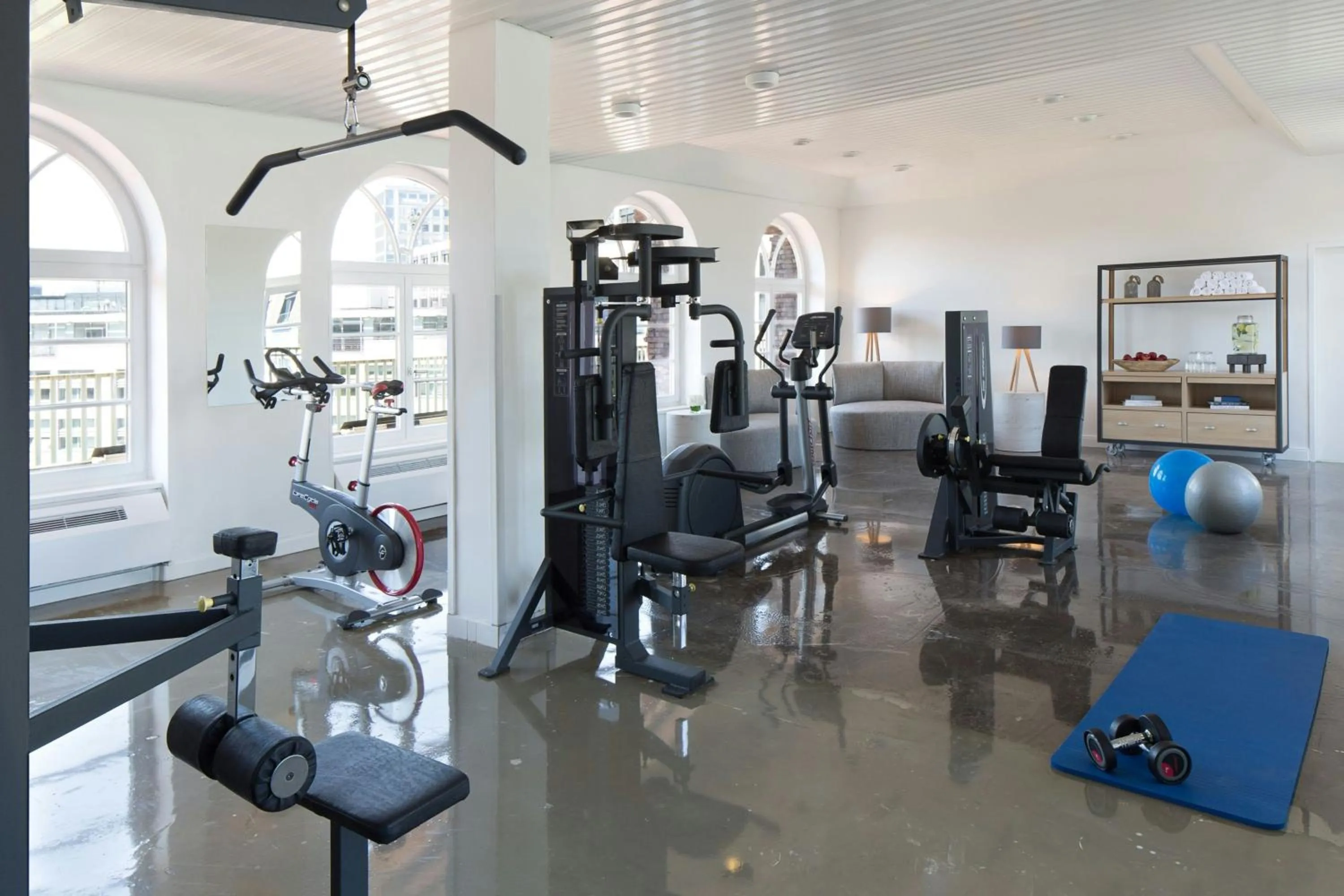 Fitness centre/facilities in Renaissance Hamburg Hotel