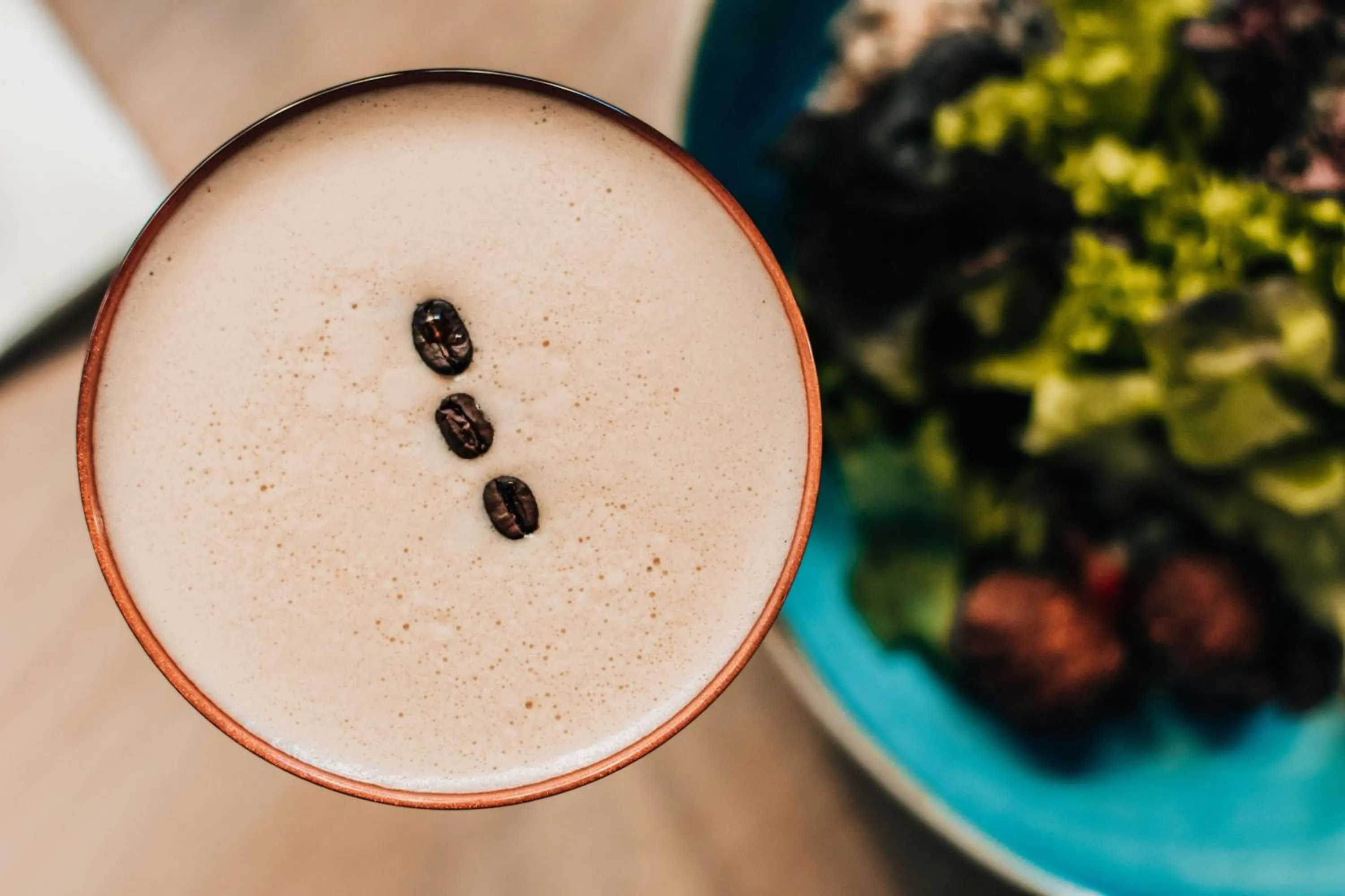 Lounge or bar in Renaissance Hamburg Hotel