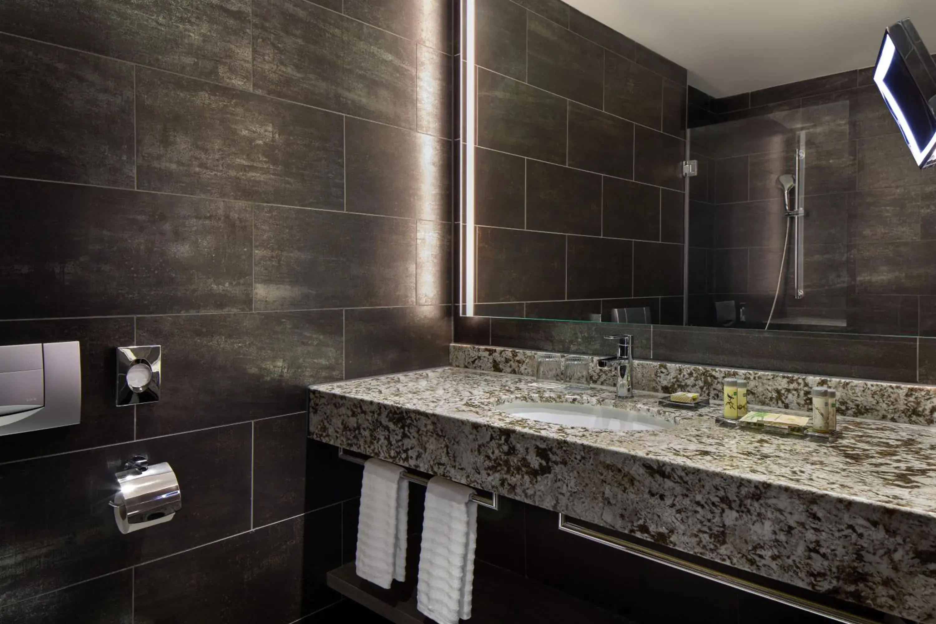 Broschek Room, Smaller Guest room, 1 Double in Renaissance Hamburg Hotel Broschek Room, Smaller Guest room, 1 Double in Renaissance Hamburg Hotel