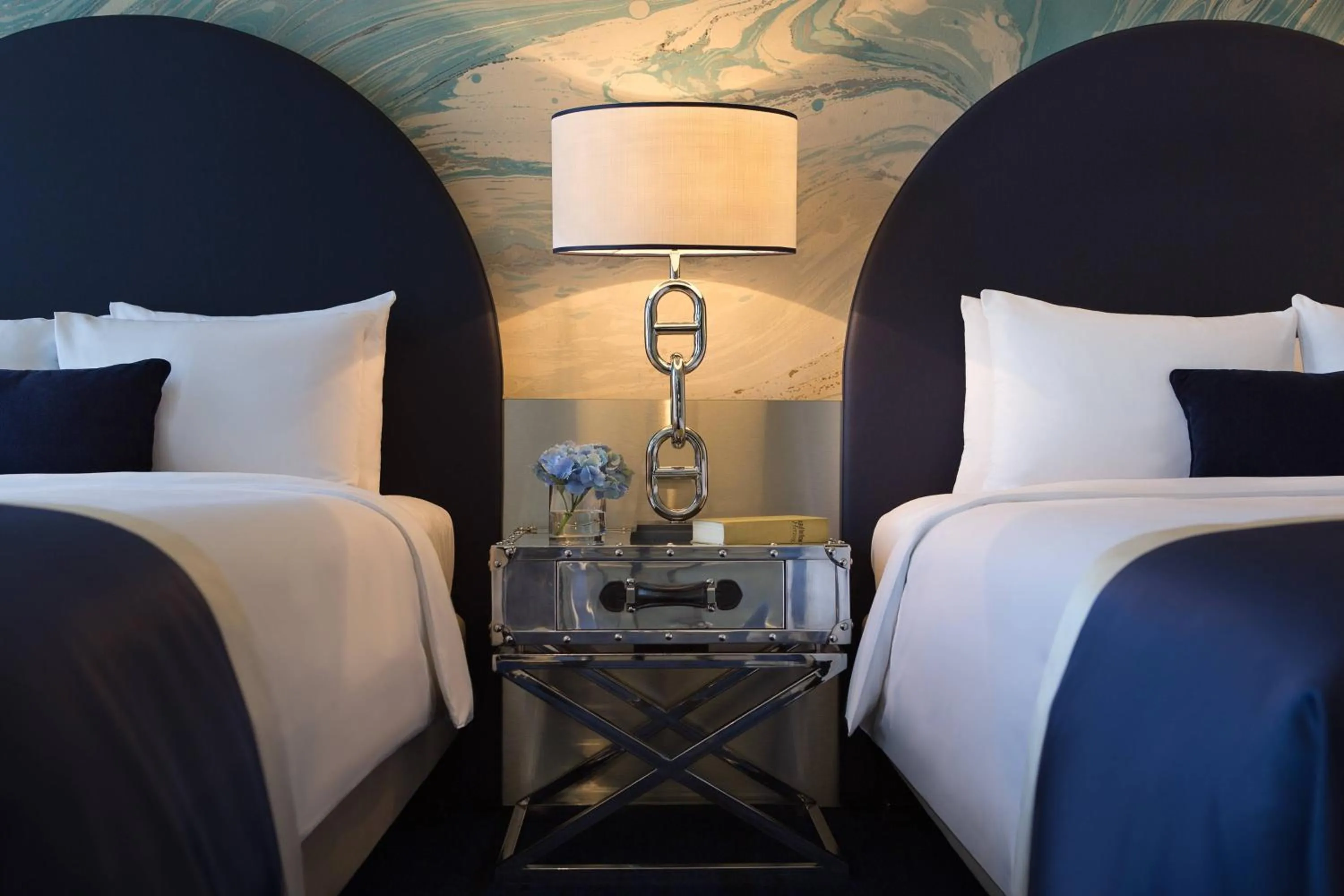 Bedroom, Bed in Renaissance Hamburg Hotel