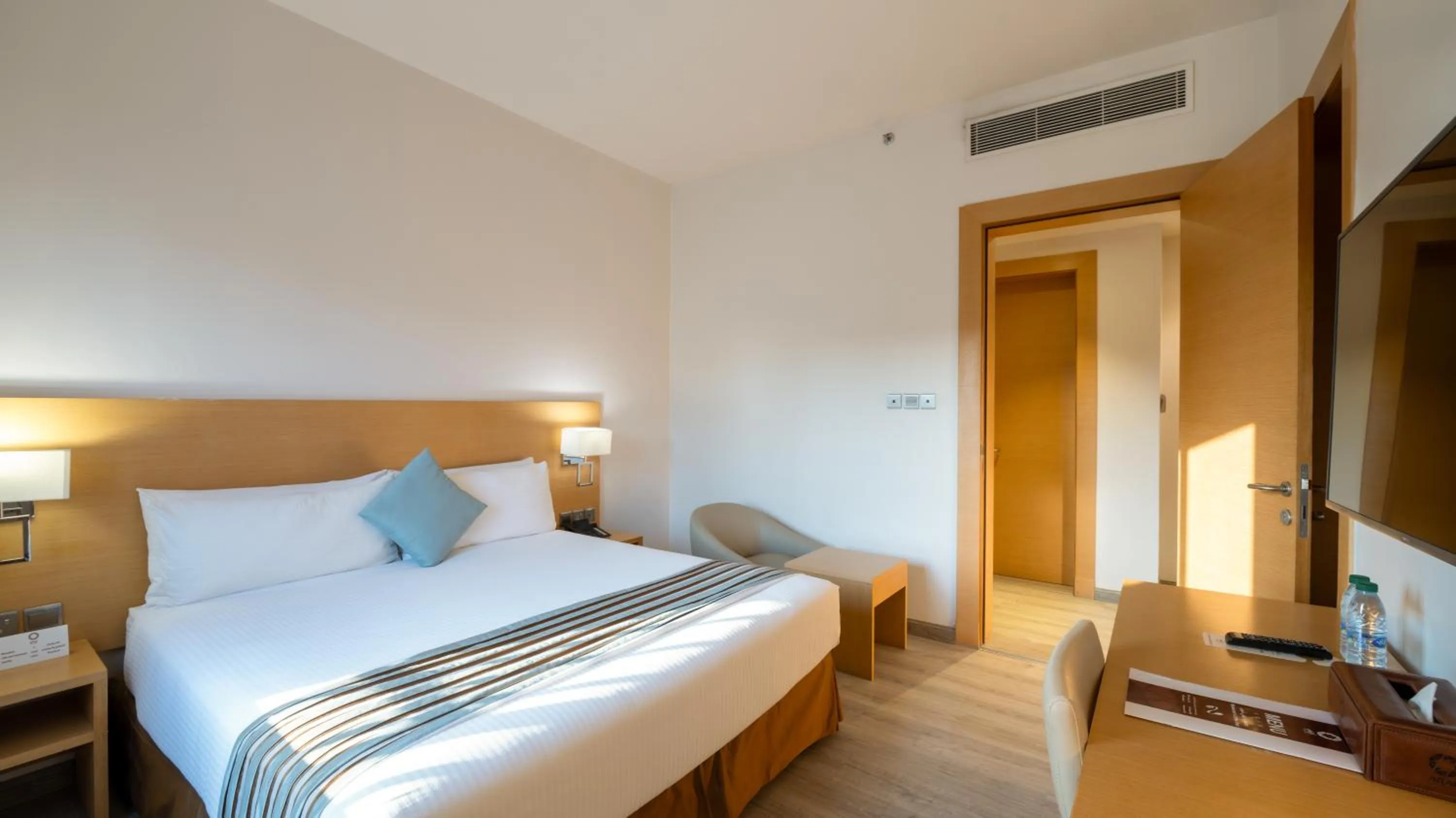 Bed in Aram Hotel - AlMeshael Exit 18 فندق آرام - حي المشاعل مخرج 18