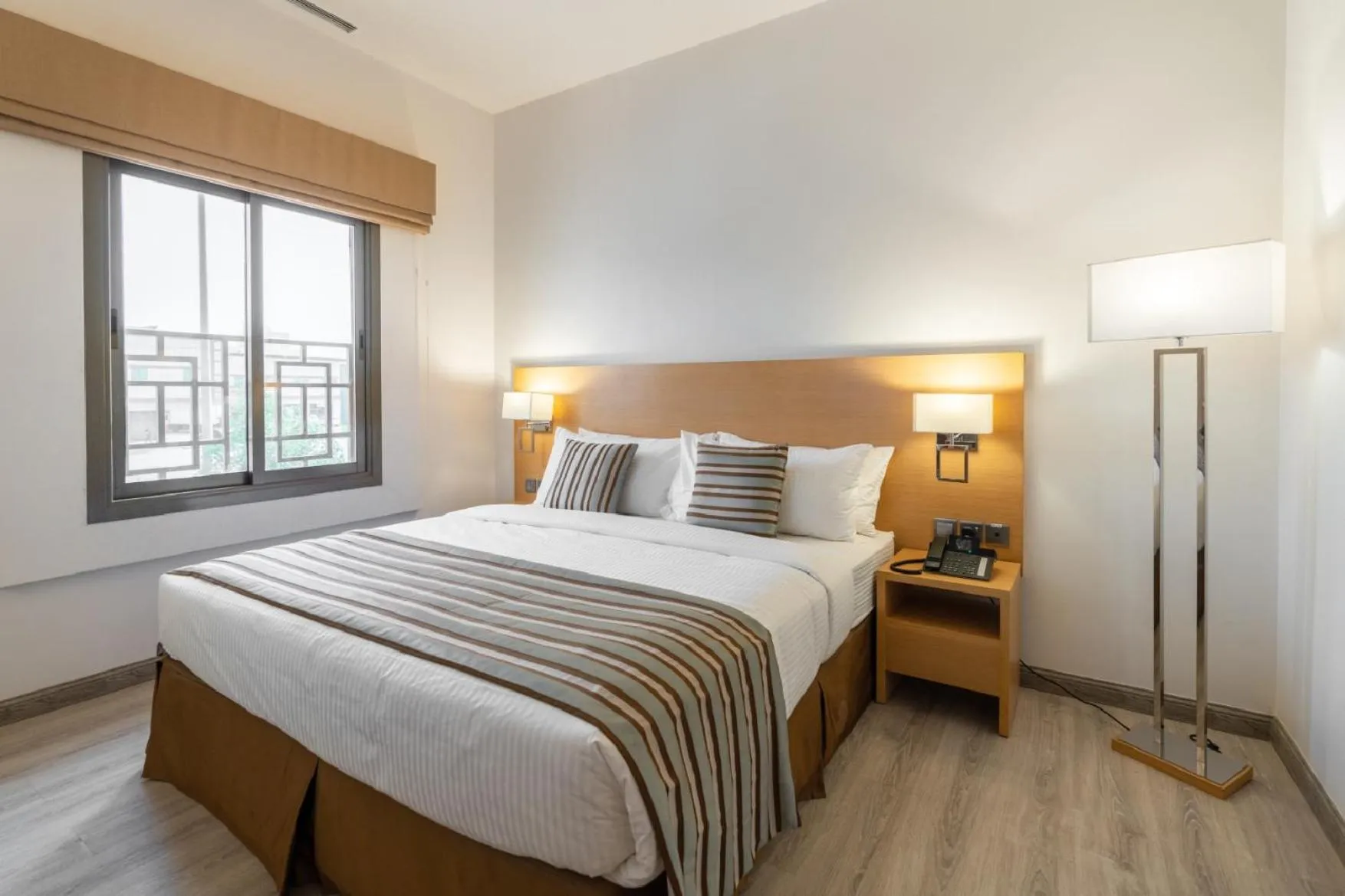 Photo of the whole room, Bed in Aram Hotel - AlMeshael Exit 18 فندق آرام - حي المشاعل مخرج 18