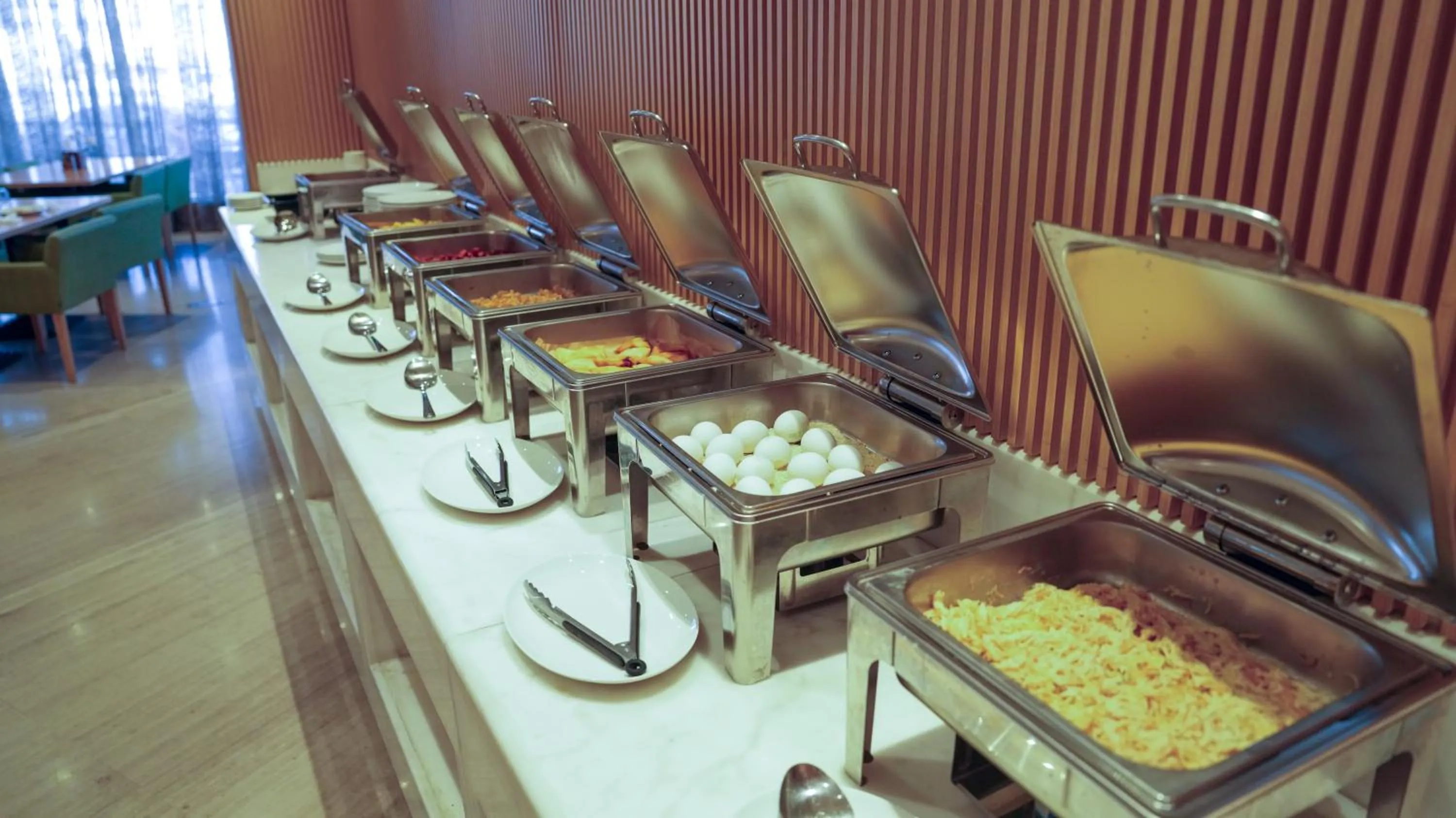 Restaurant/places to eat in Aram Hotel - AlMeshael Exit 18 فندق آرام - حي المشاعل مخرج 18