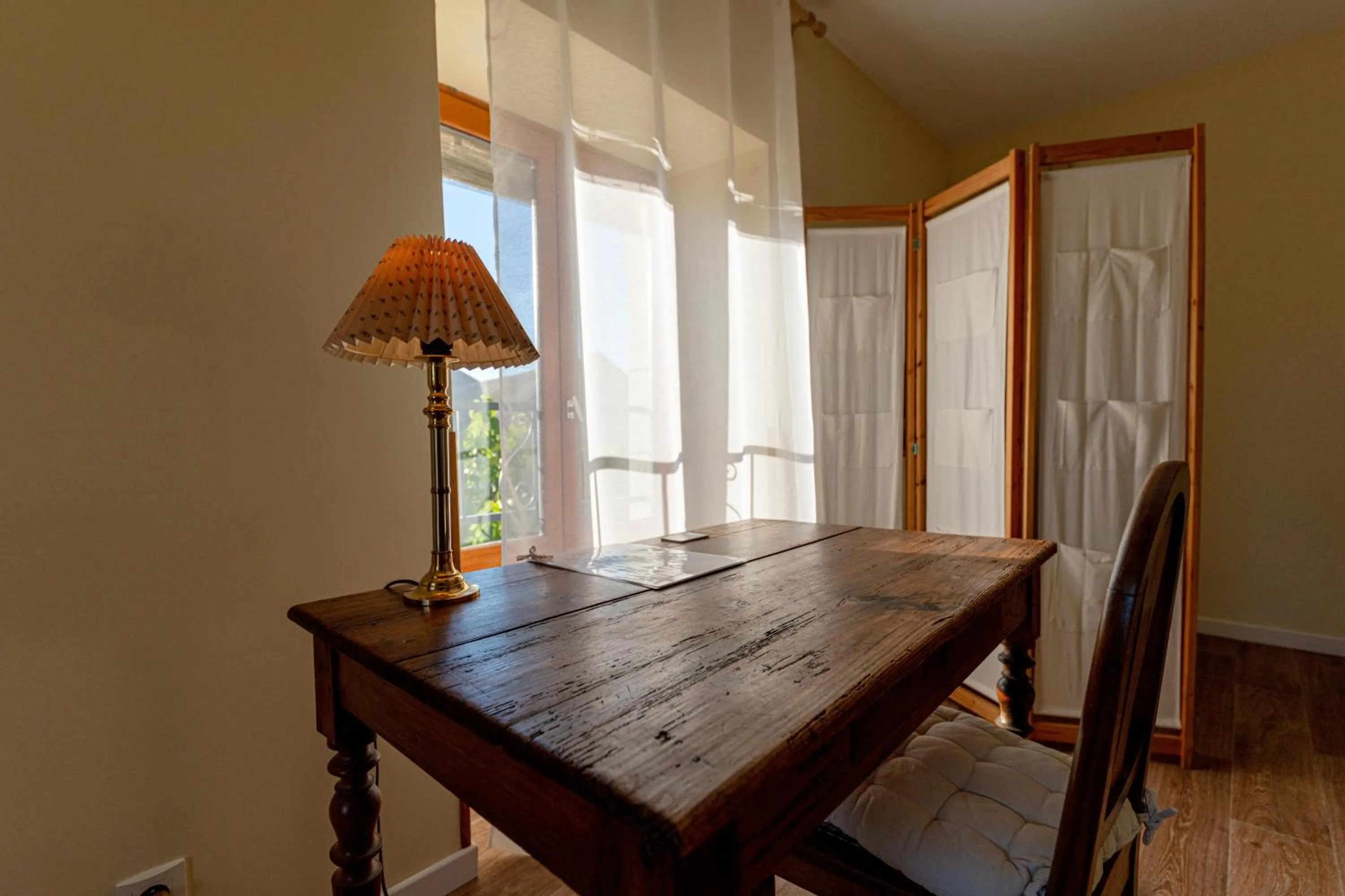 Living room in La maison de Charlotte - chambres d'hôtes-Futuroscope