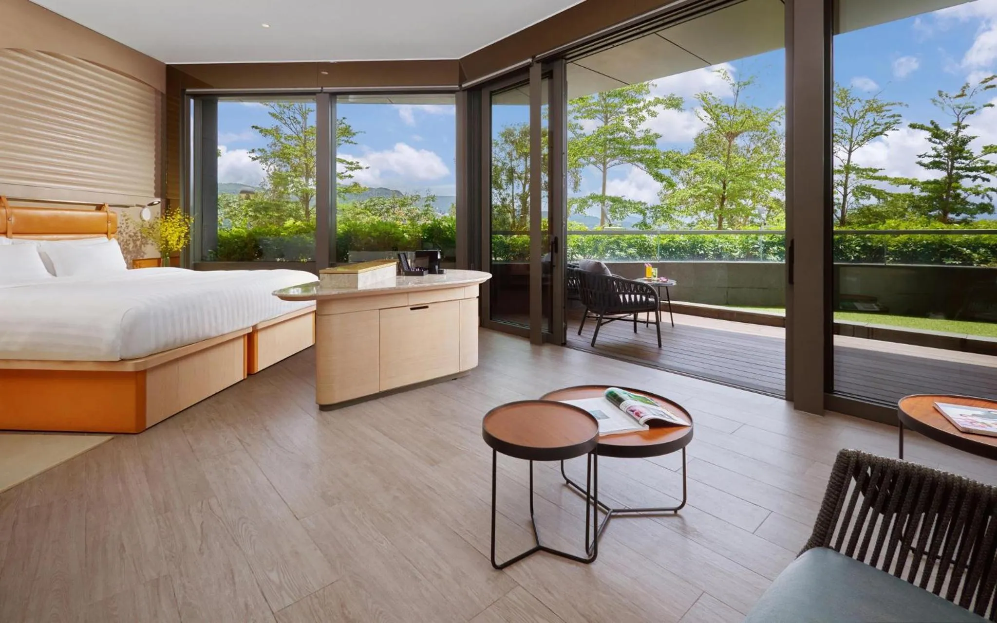 Photo of the whole room, Bed in WM Hotel Hong Kong, Vignette Collection