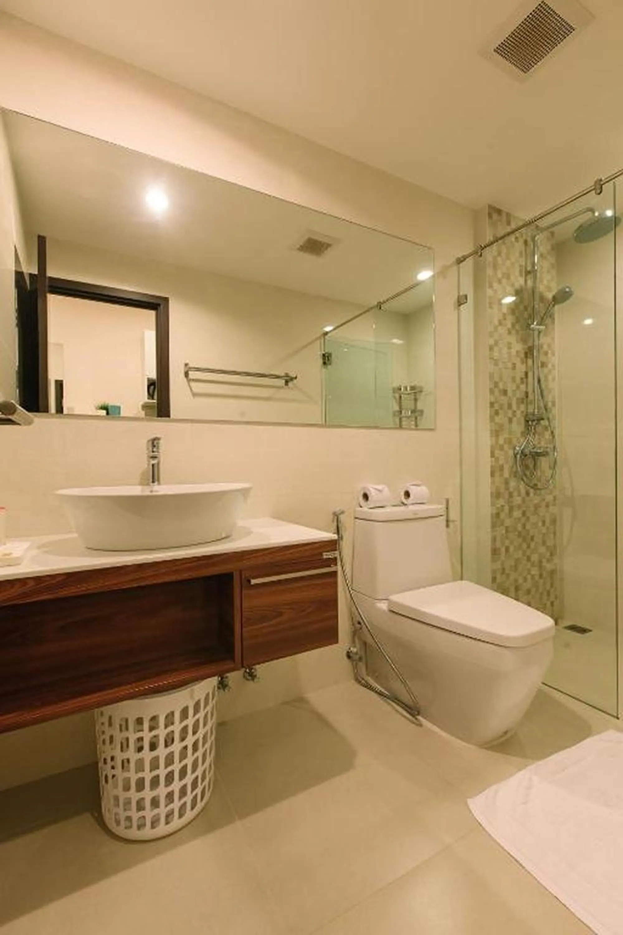 Toilet in The Title Beach Front