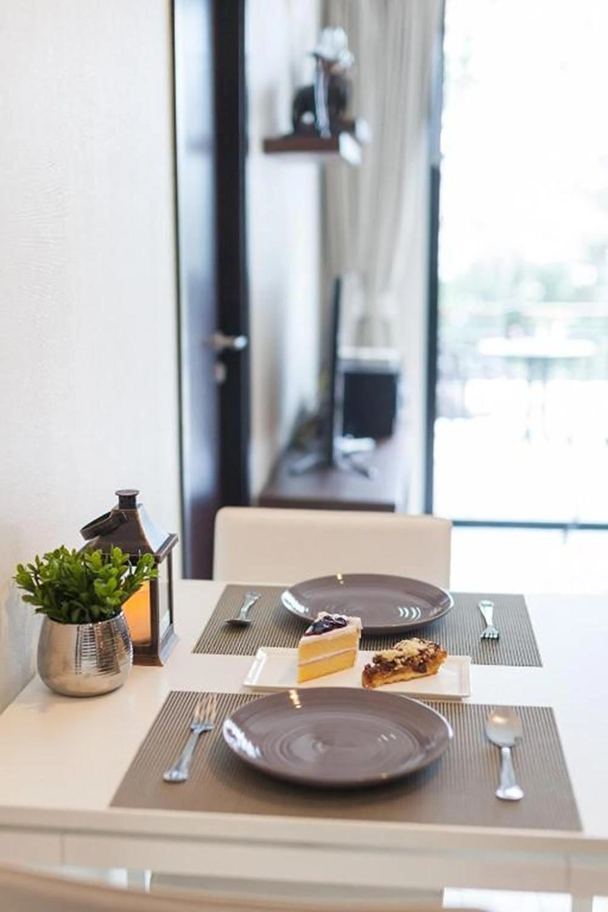 Dining area in The Title Beach Front