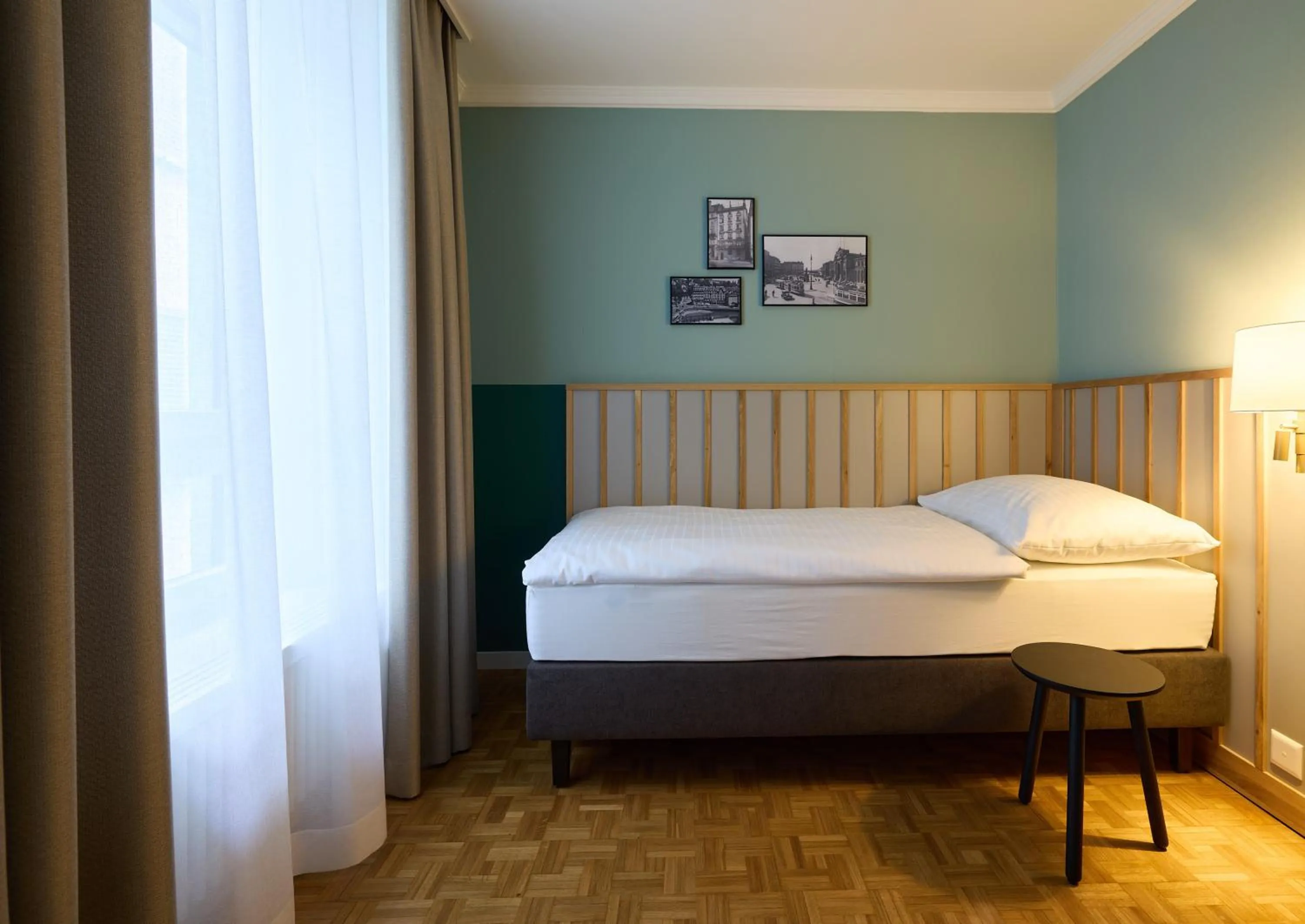 Photo of the whole room, Bed in Hotel Limmathof