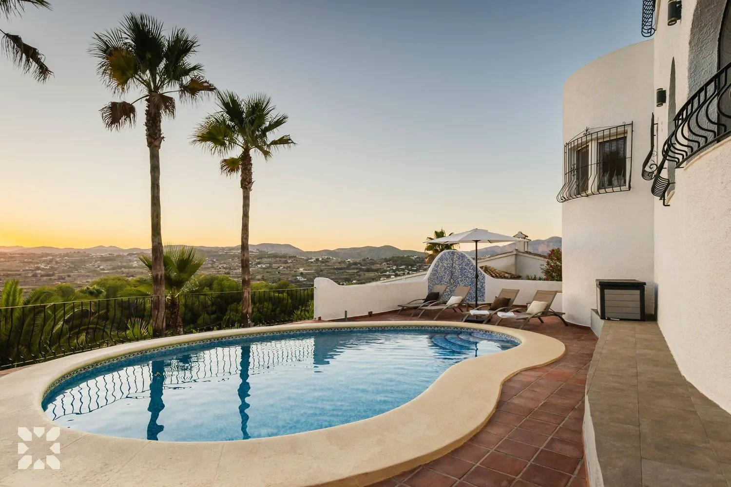 Villa Moonlight by Abahana Villas