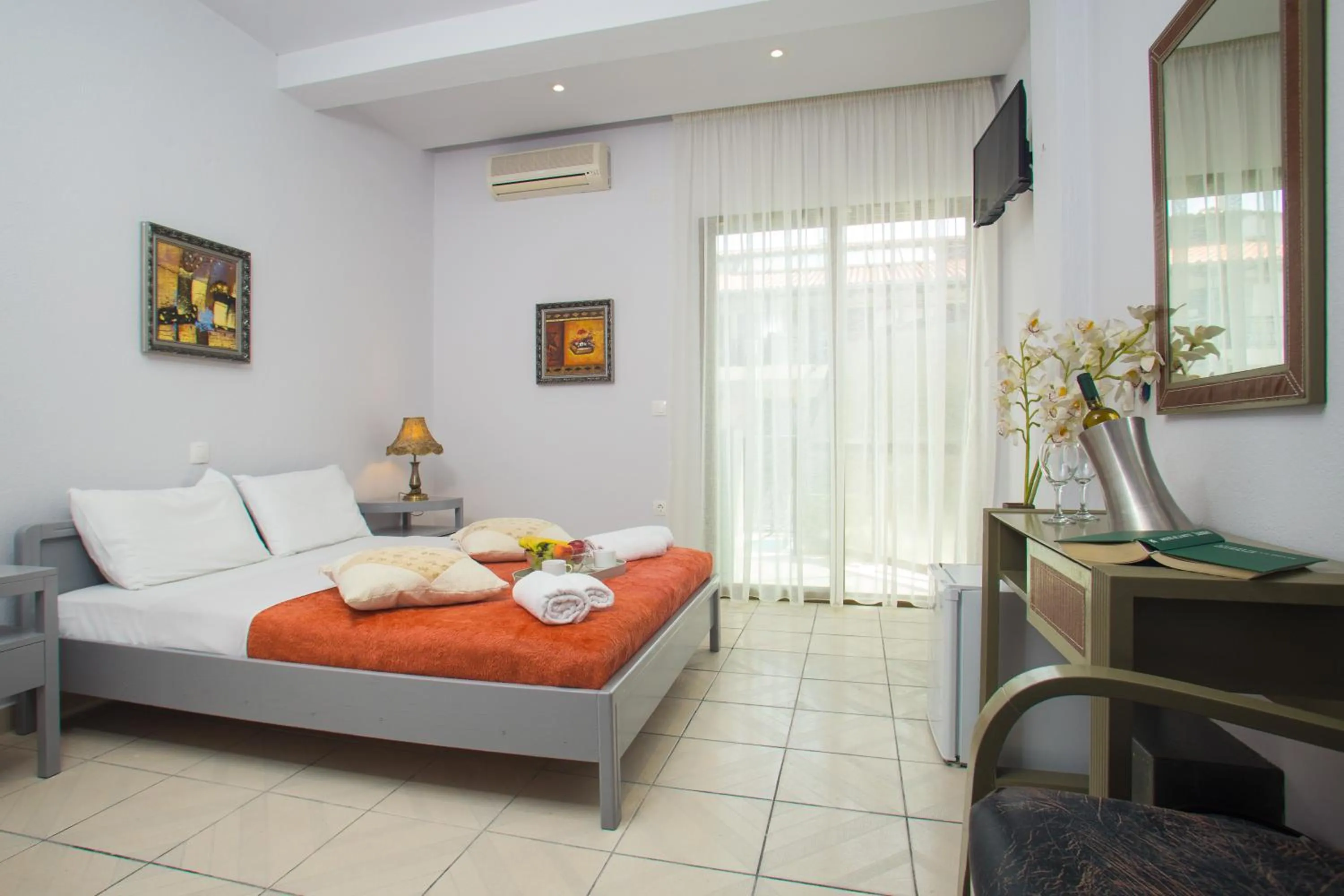 Bedroom in Litus Oliva