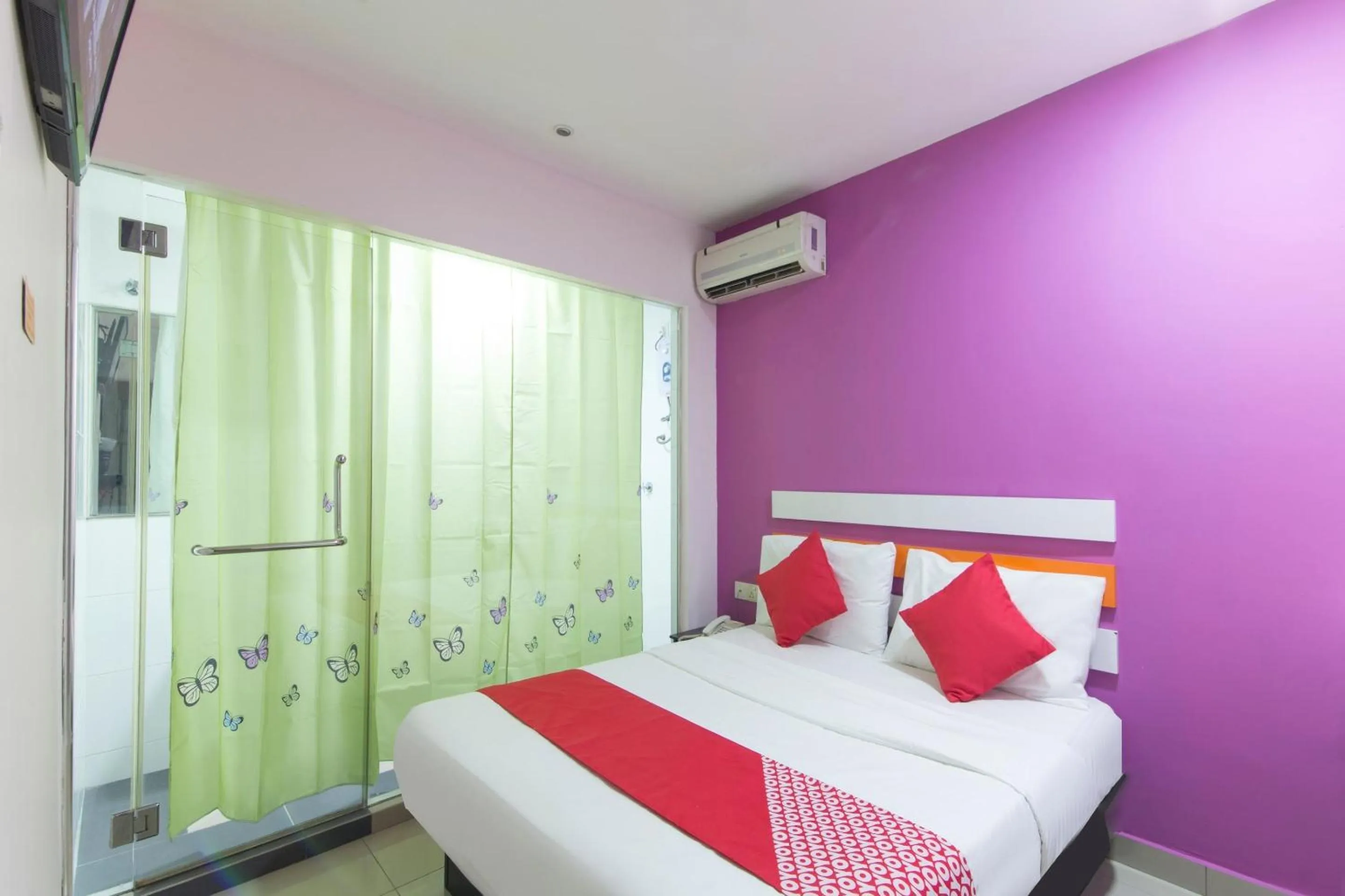 Bedroom in Super OYO 90296 Red Orange Hotel Port Klang