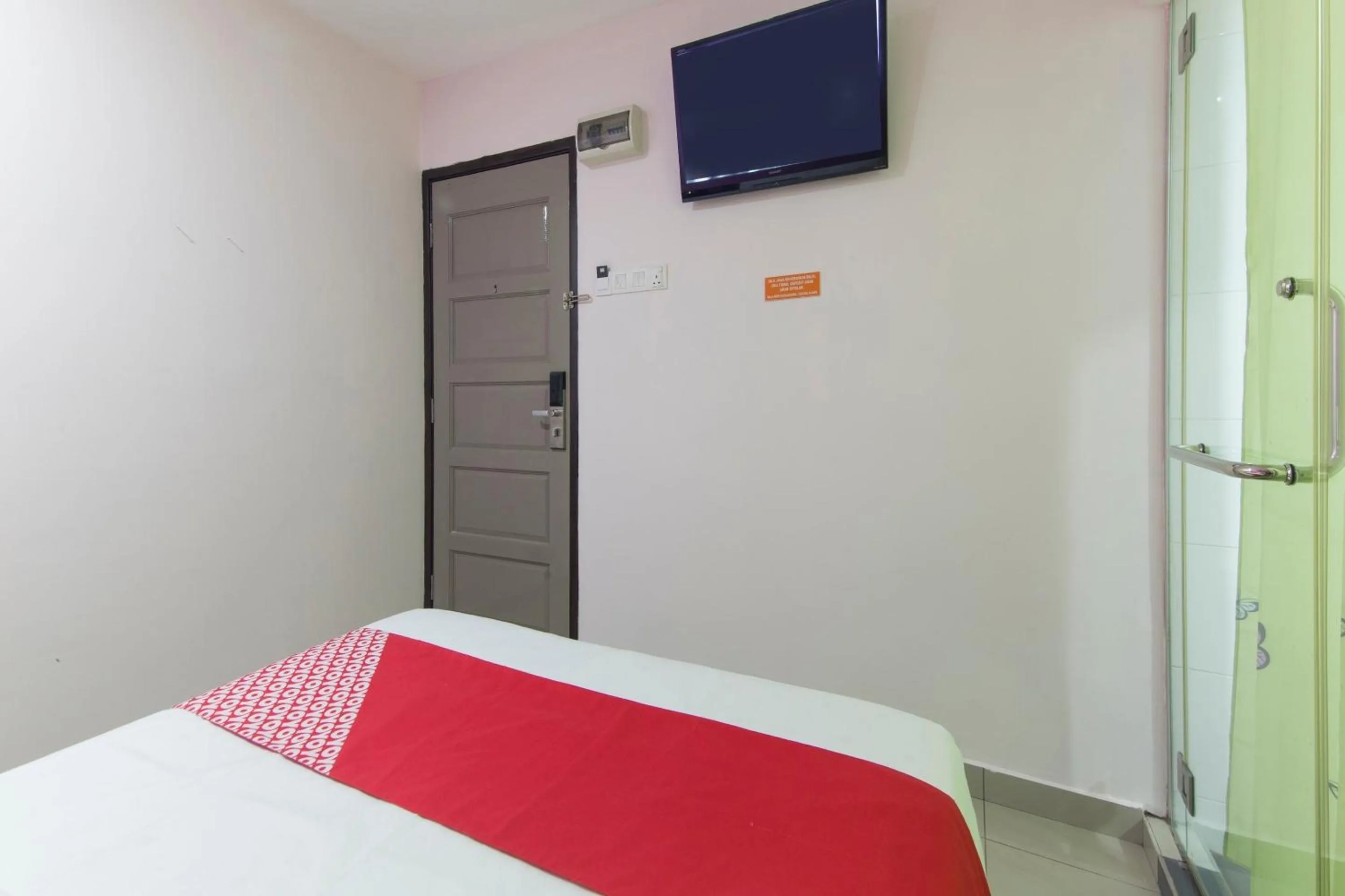 Bedroom in Super OYO 90296 Red Orange Hotel Port Klang