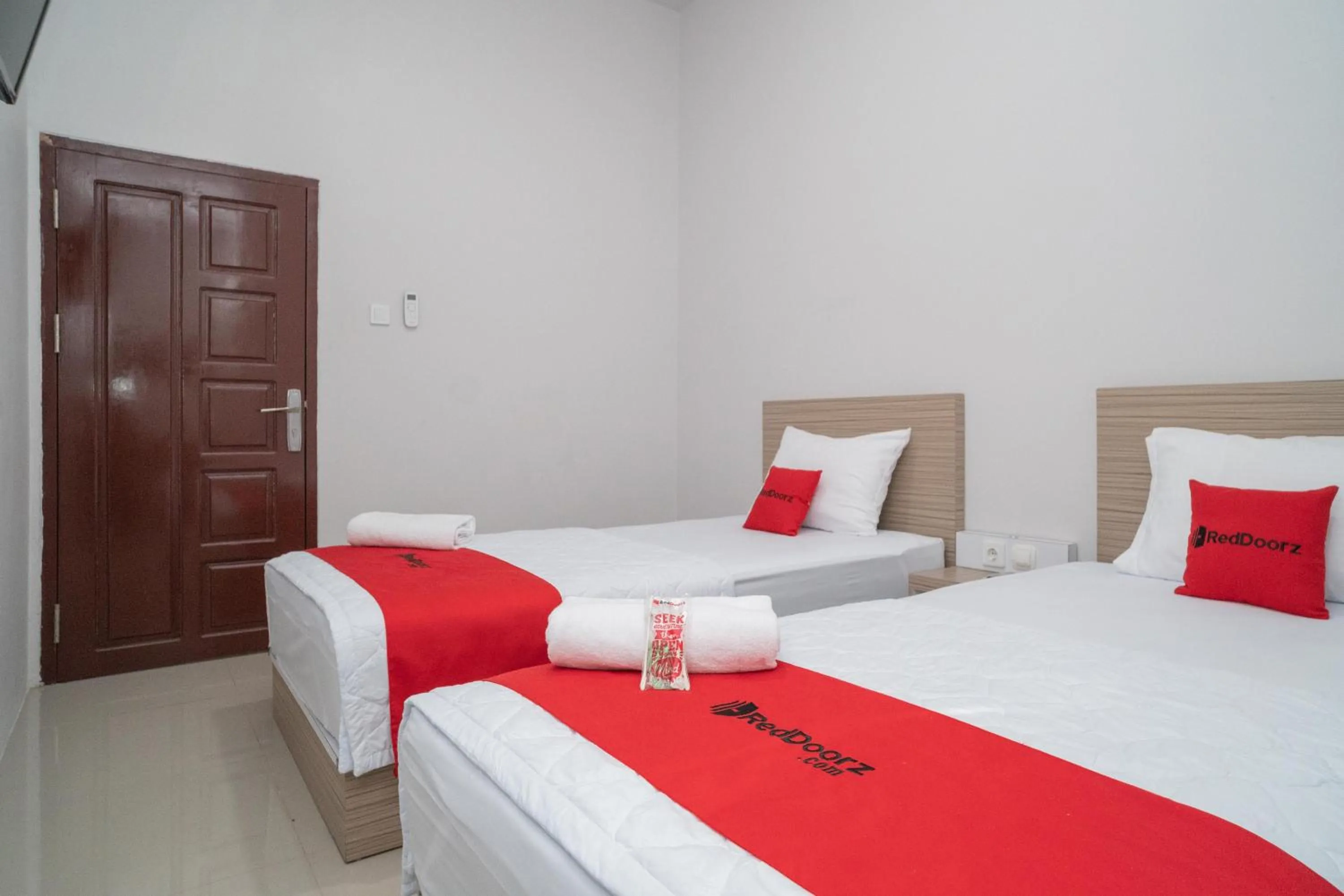 RedDoorz Syariah near Jalan Ahmad Yani Banjarmasin 3