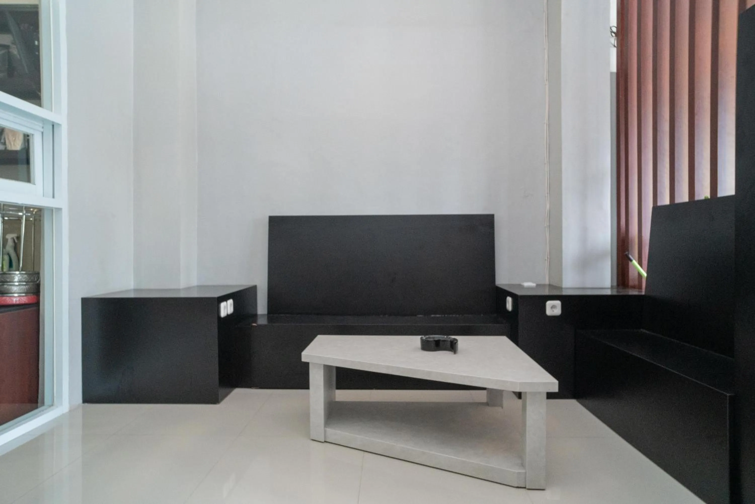 RedDoorz Syariah near Jalan Ahmad Yani Banjarmasin 3