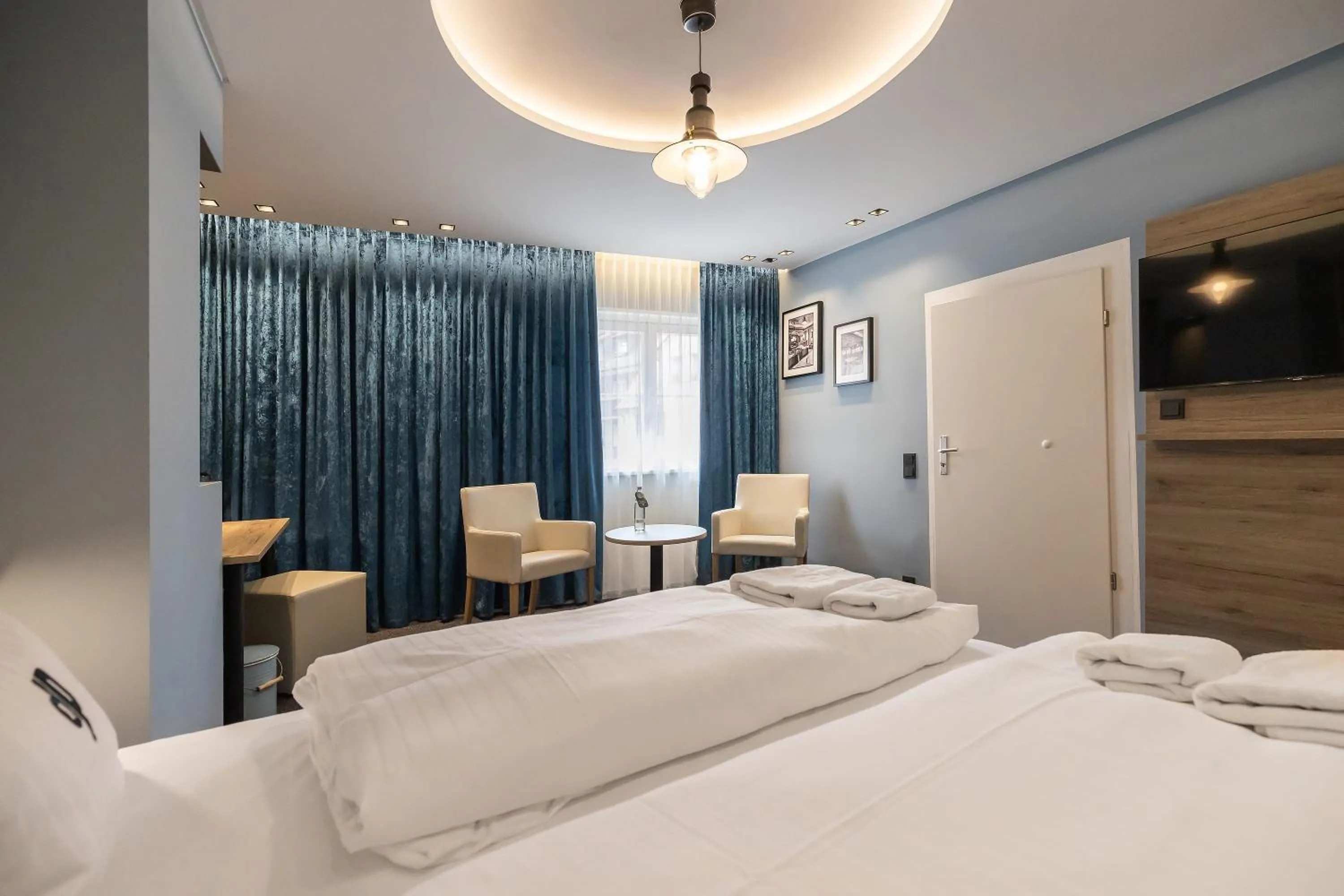 Bed in Oldtown Studios by dasPaul