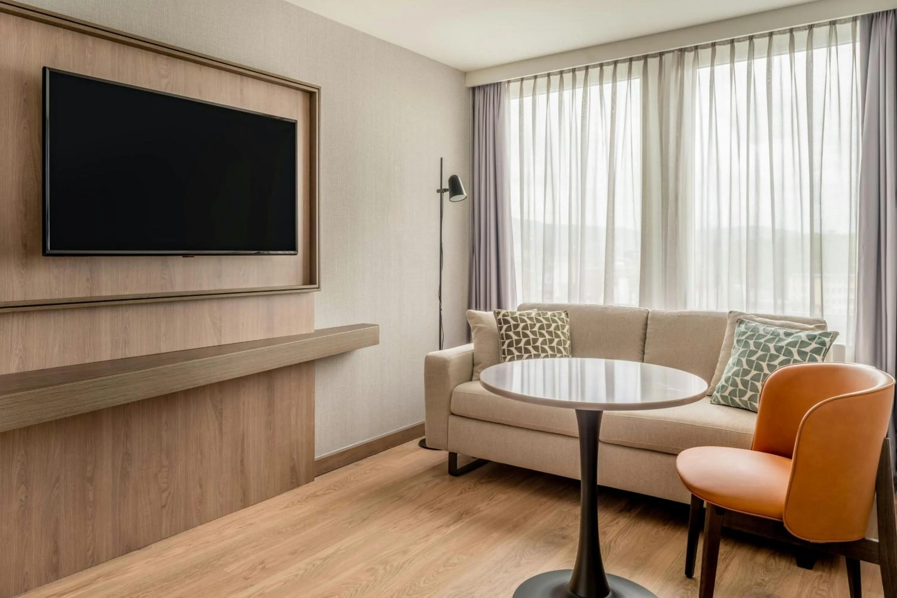 Bedroom in Zurich Marriott Hotel