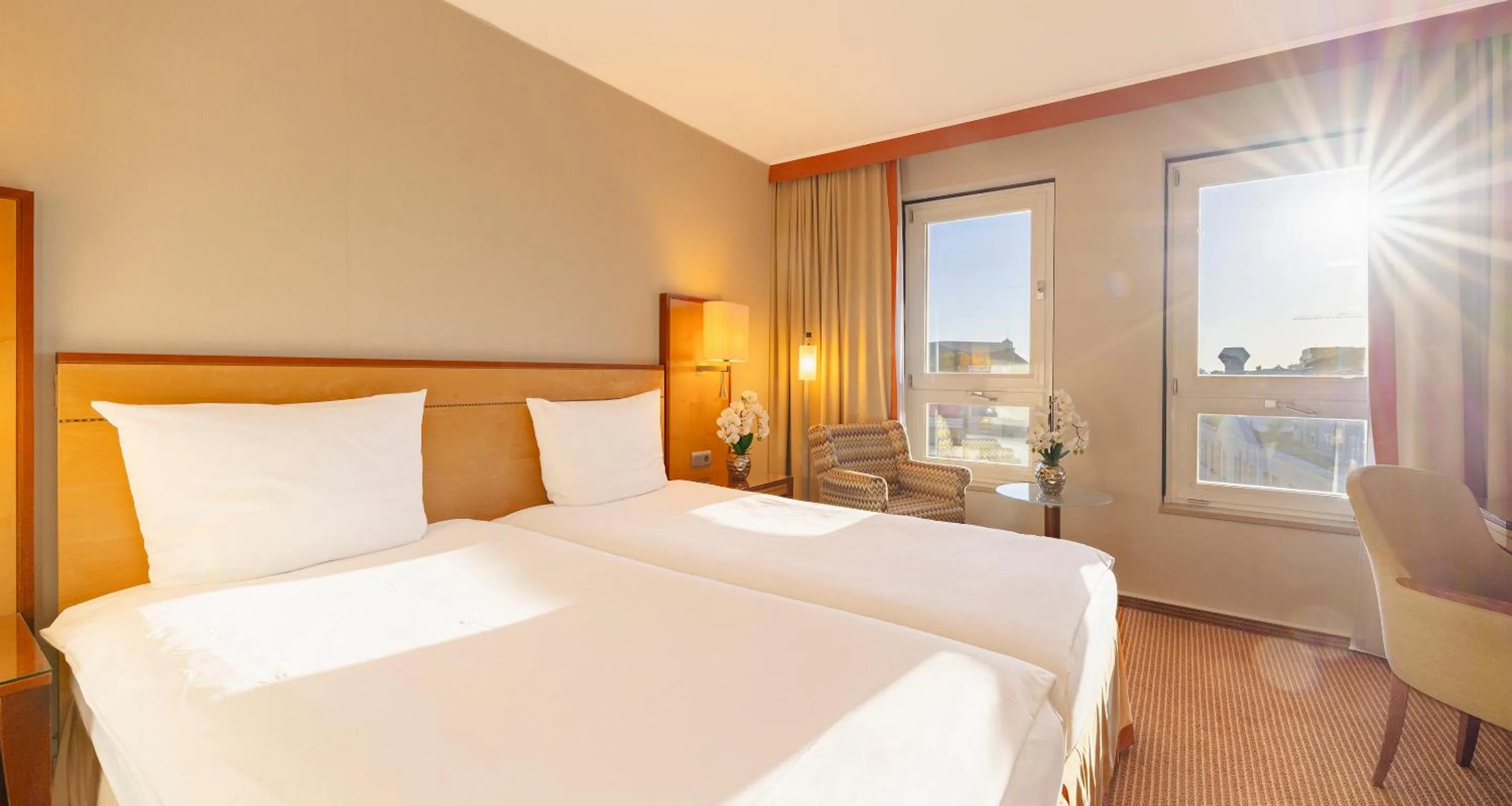 View (from property/room), Bed in The Q - Quadro City Hotel