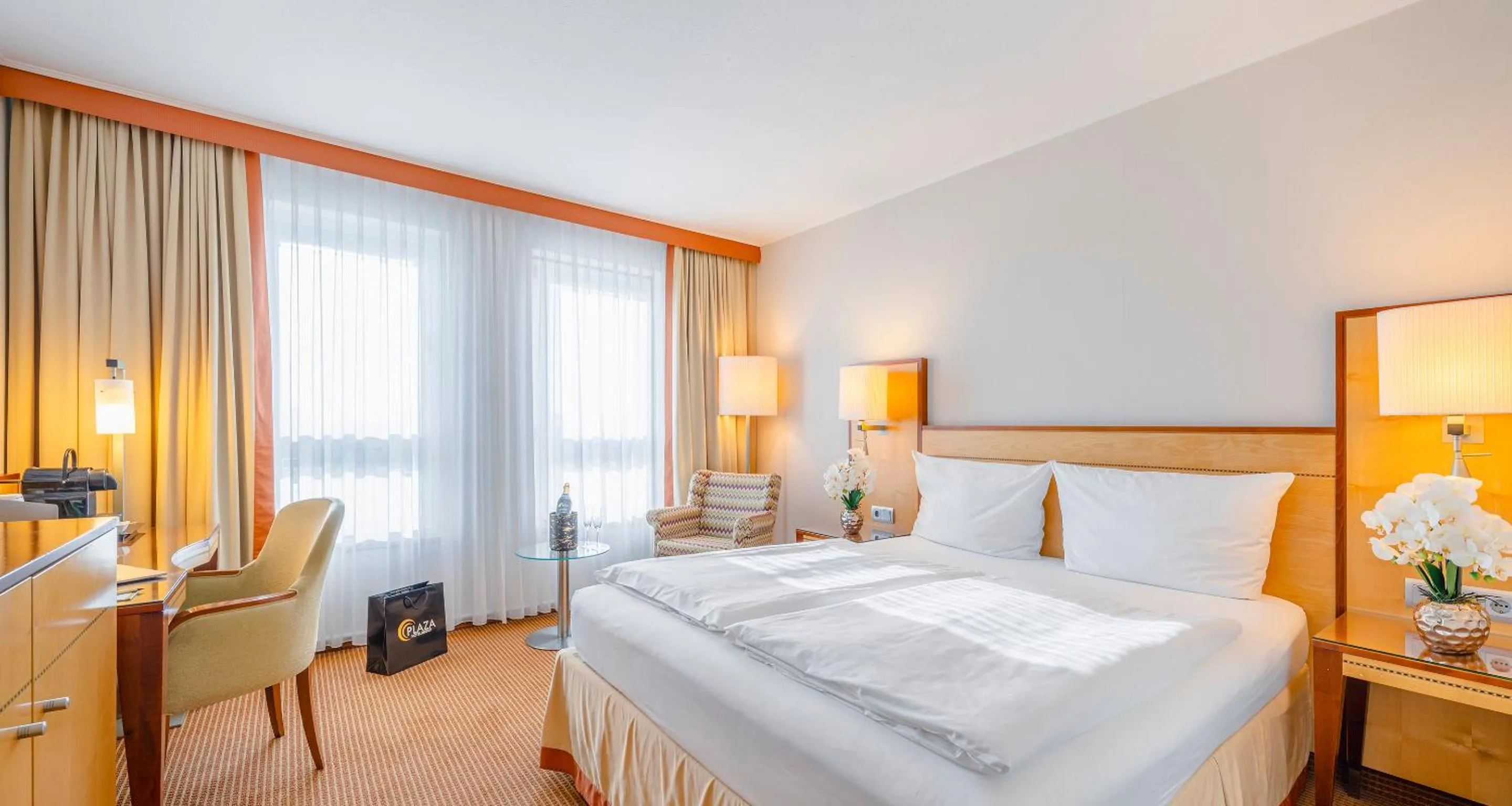 Bed in The Q - Quadro City Hotel