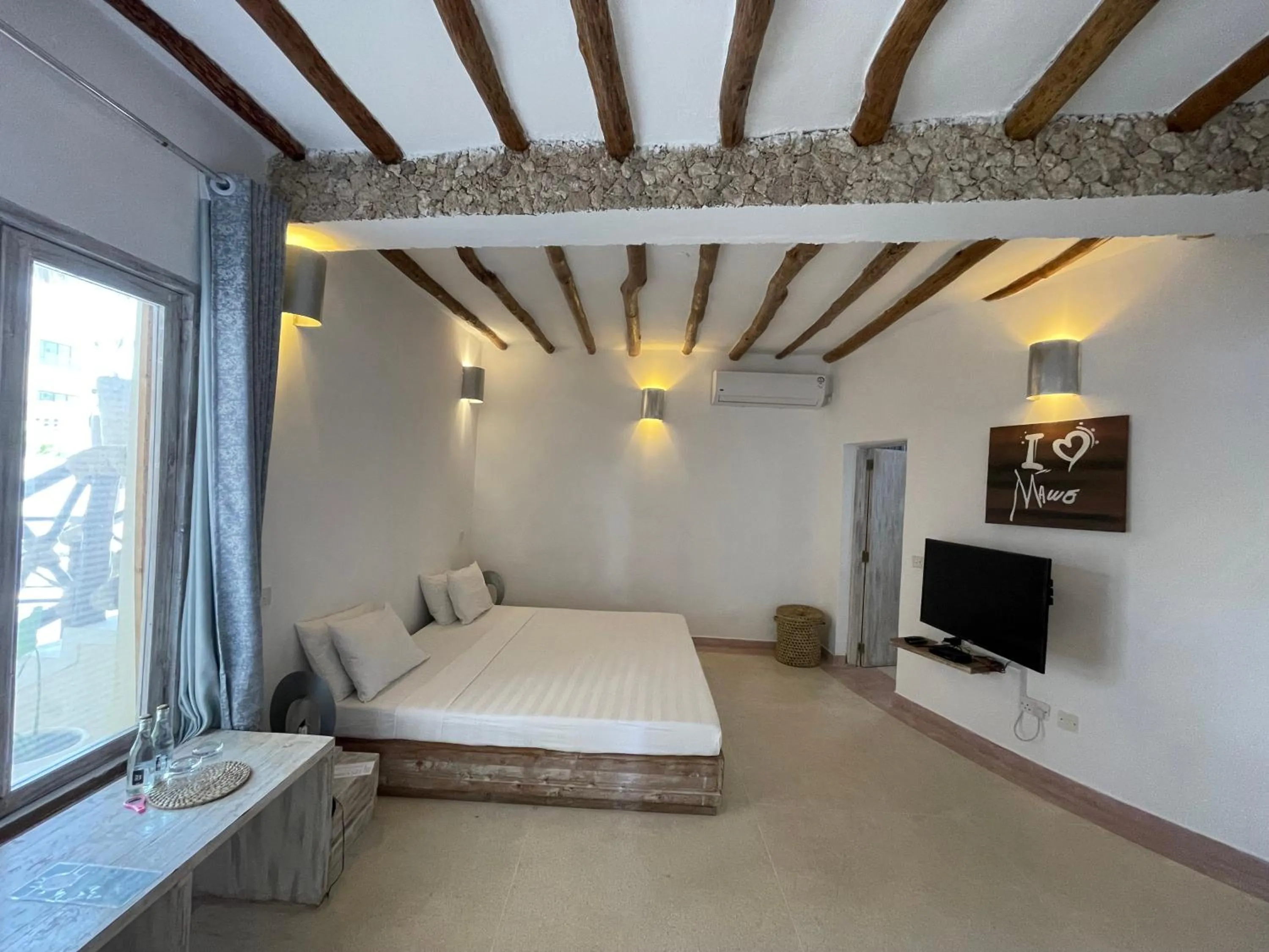 Photo of the whole room, Bed in Mawe Zuri Resort