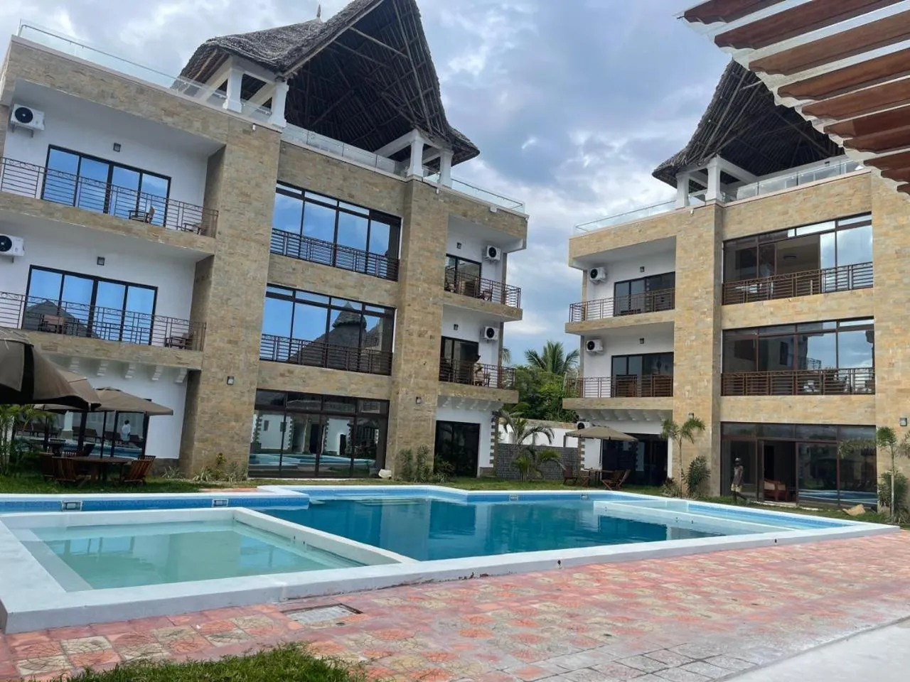 Swimming pool in Mawe Zuri Resort
