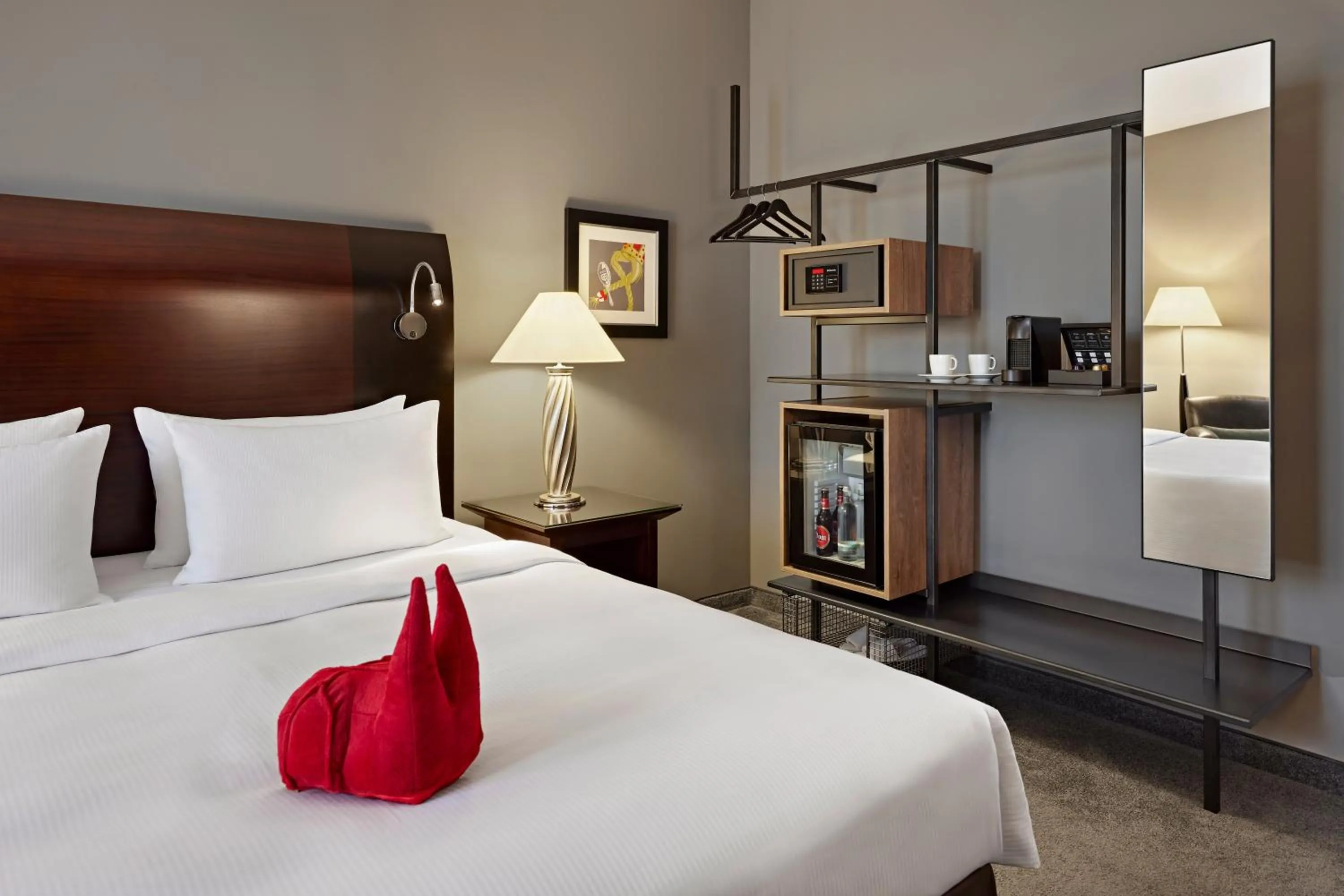 Bed in Lindner Hotel Cologne City Plaza, part of JdV by Hyatt