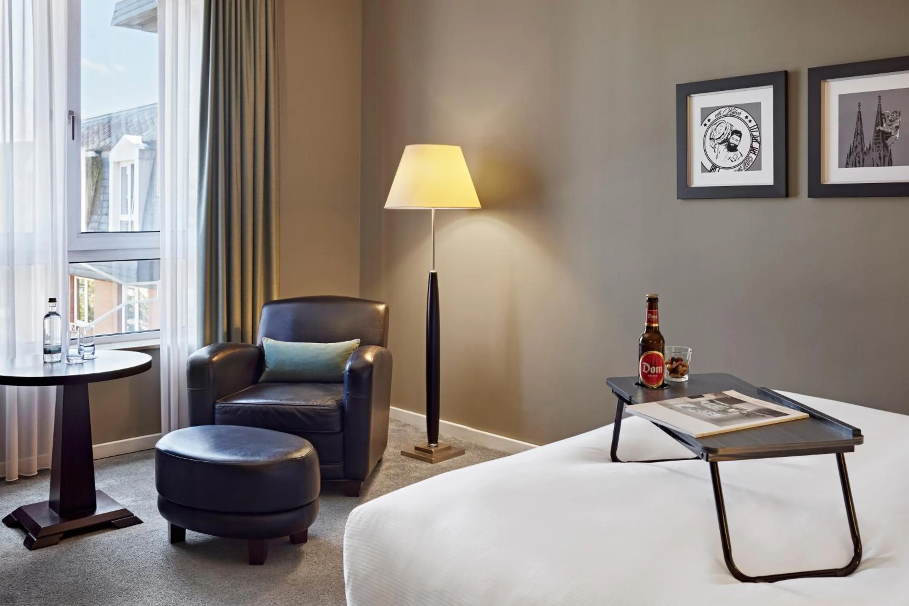 Seating area, Bed in Lindner Hotel Cologne City Plaza, part of JdV by Hyatt