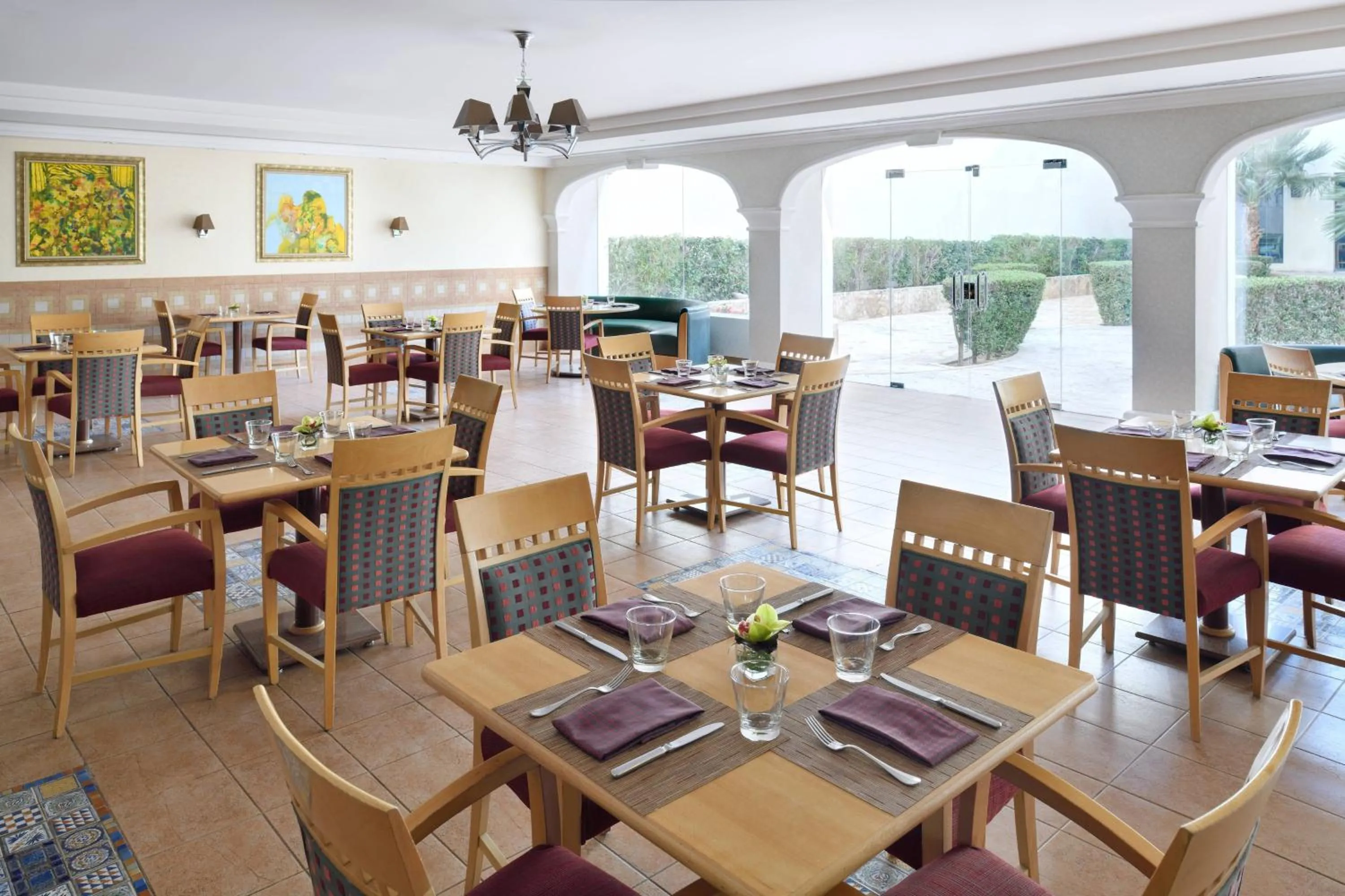 Restaurant/places to eat in Riyadh Marriott Hotel