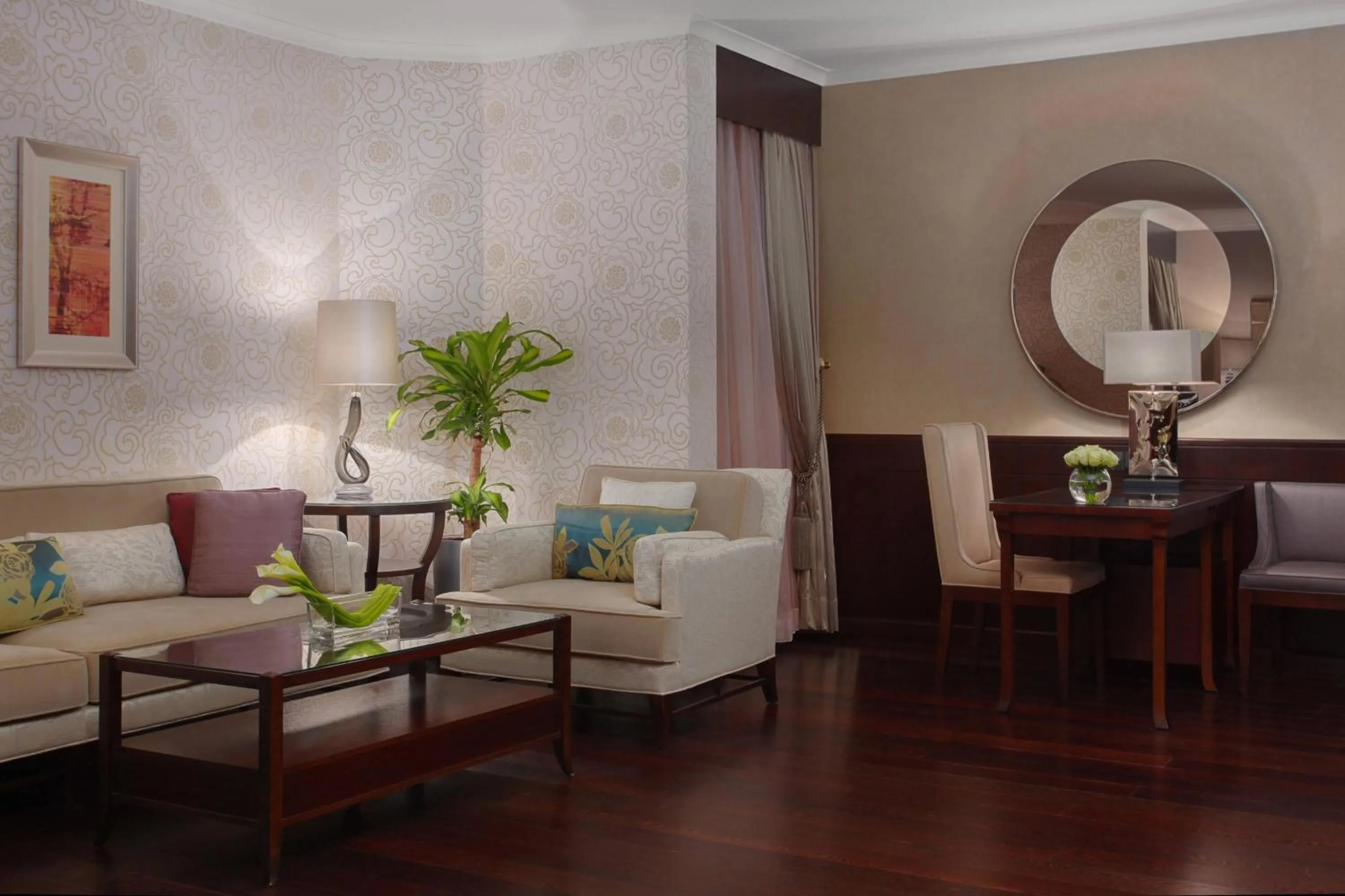 Living room in Riyadh Marriott Hotel