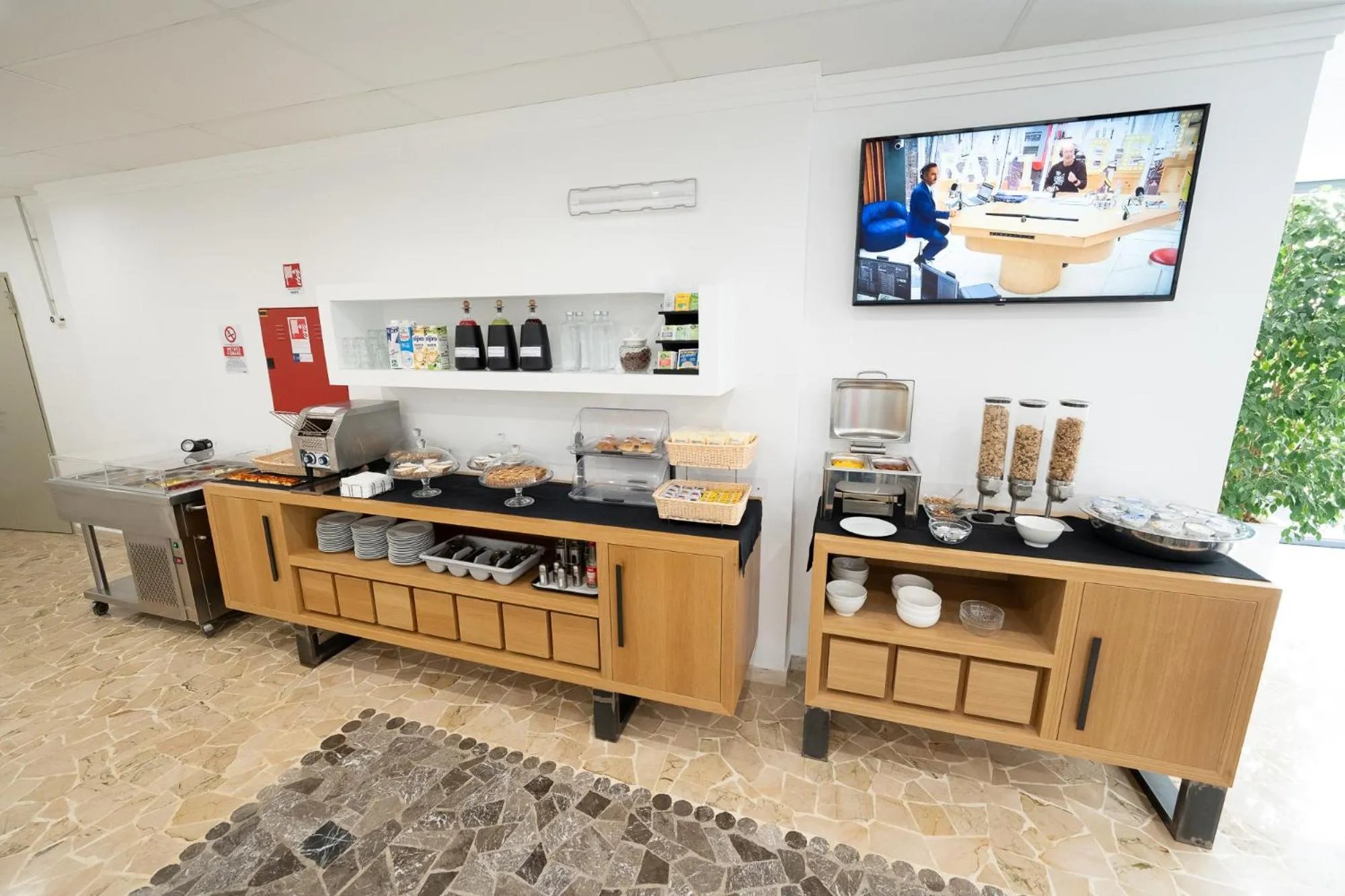 Continental breakfast in Hotel Auditorium