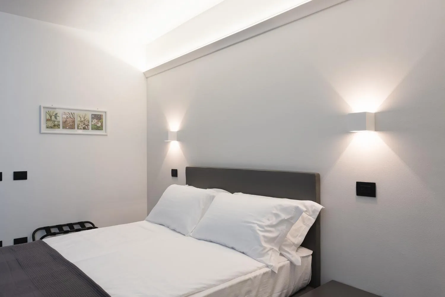 Photo of the whole room, Bed in Amiata Suite