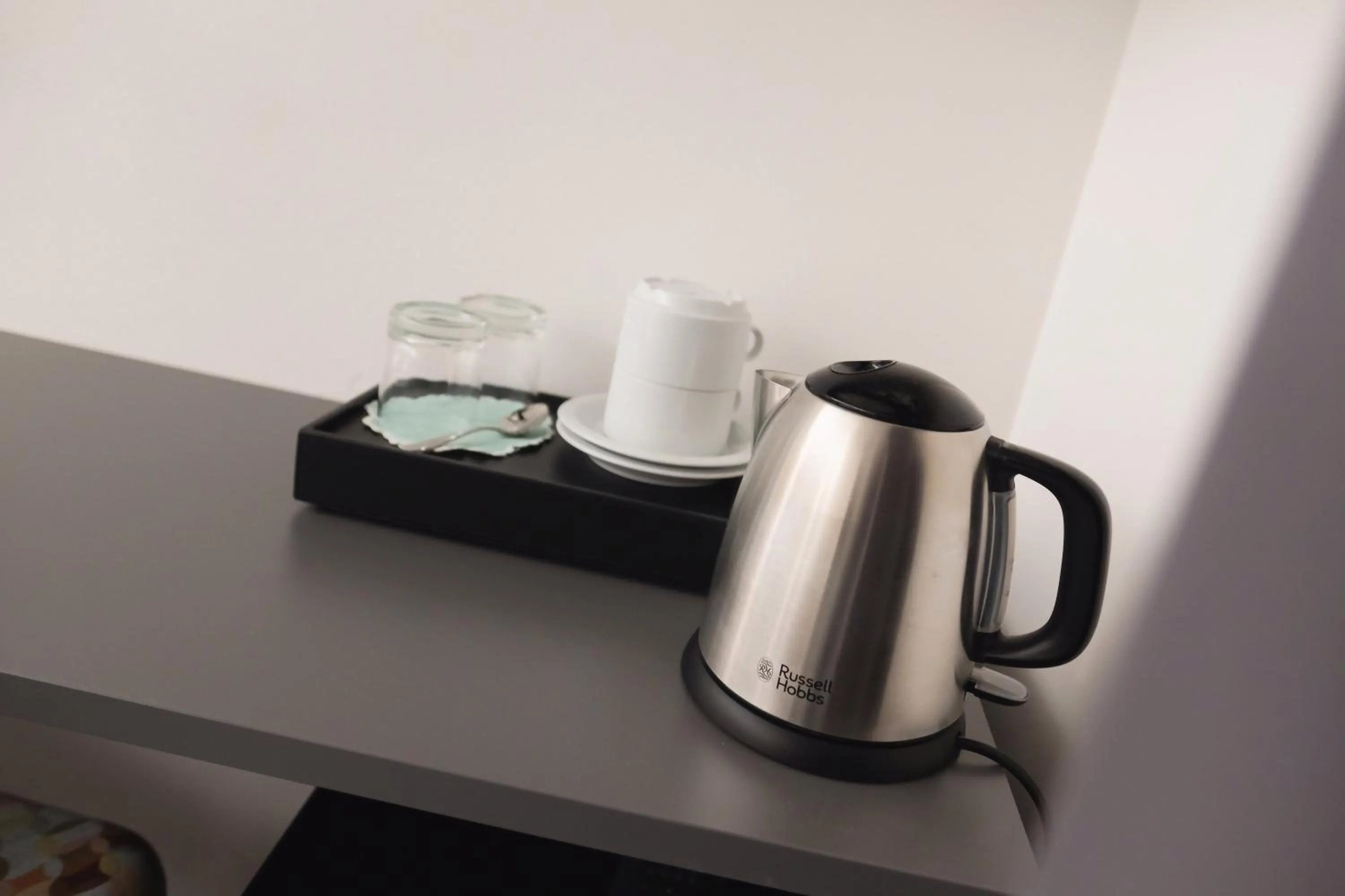 Coffee/tea facilities in Amiata Suite