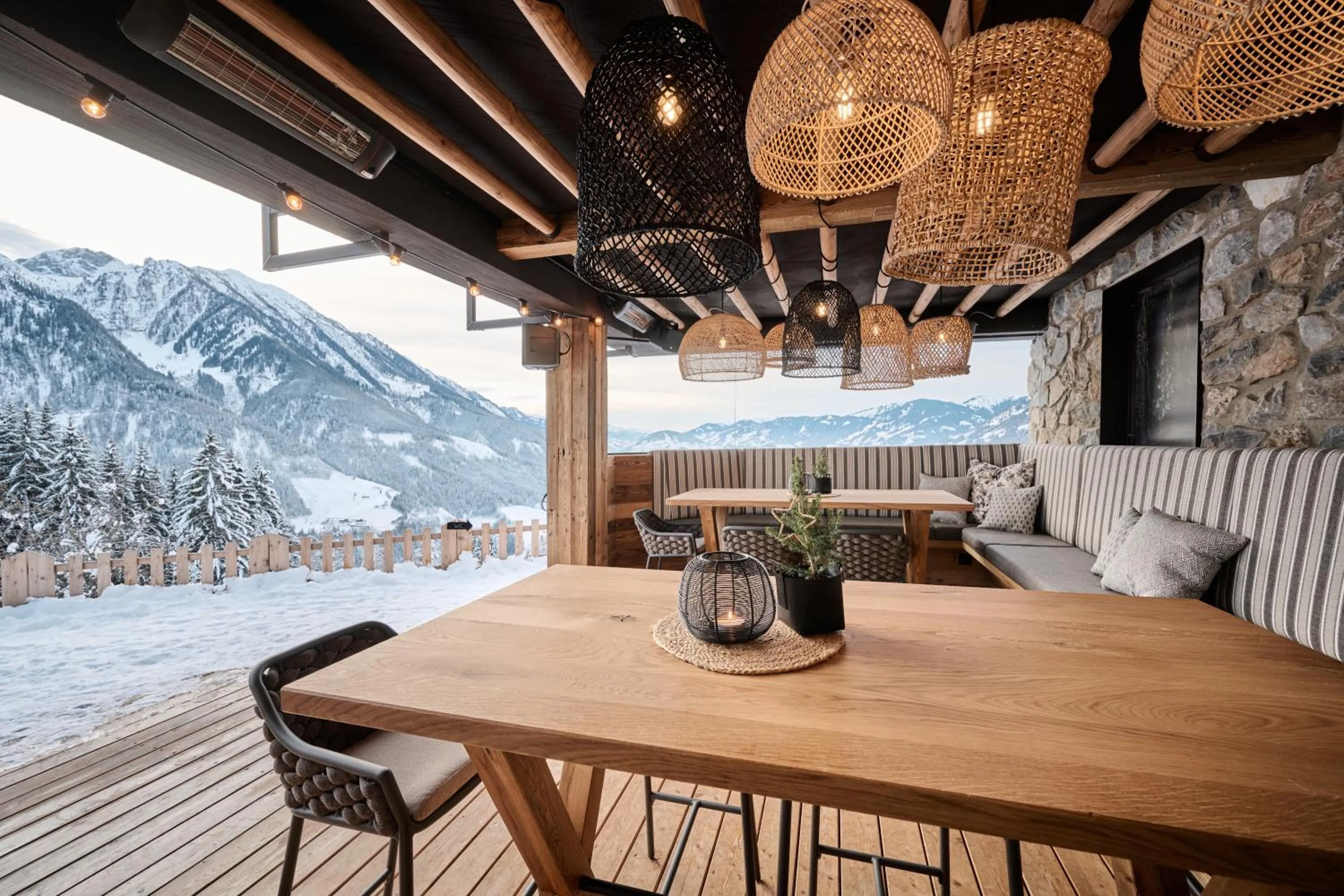 Restaurant/places to eat in Alpendorf Hotel Stern