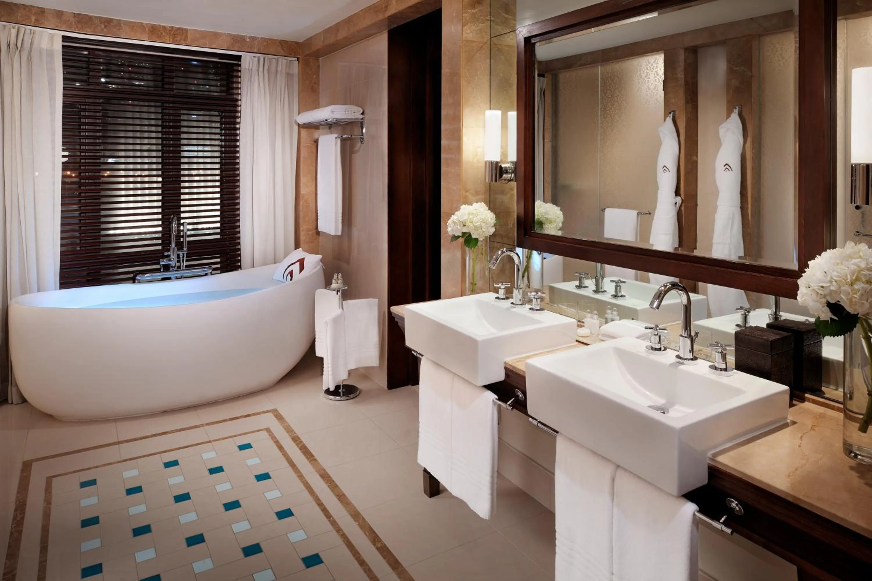 Bathroom in Palace Downtown