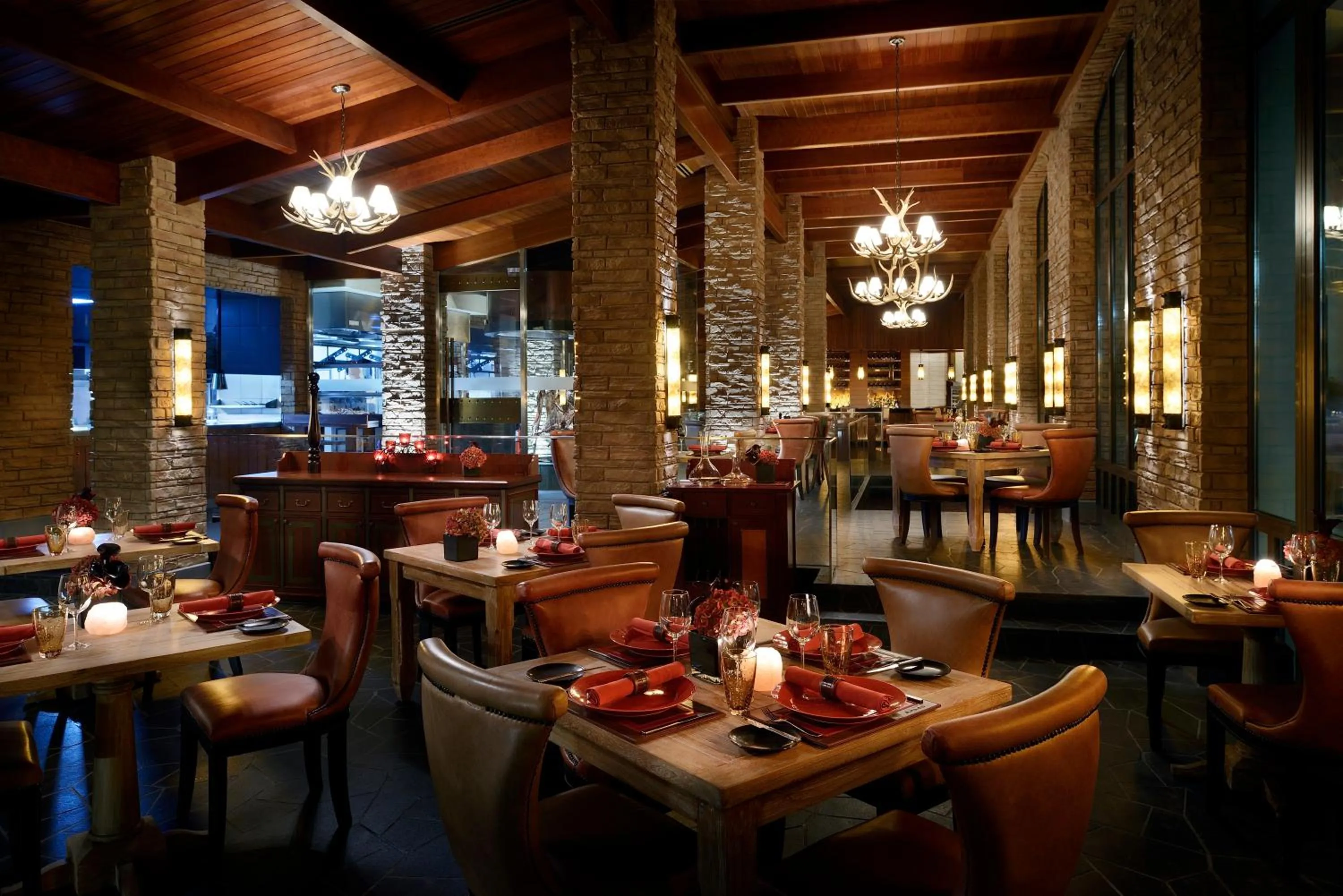 Restaurant/places to eat in Palace Downtown